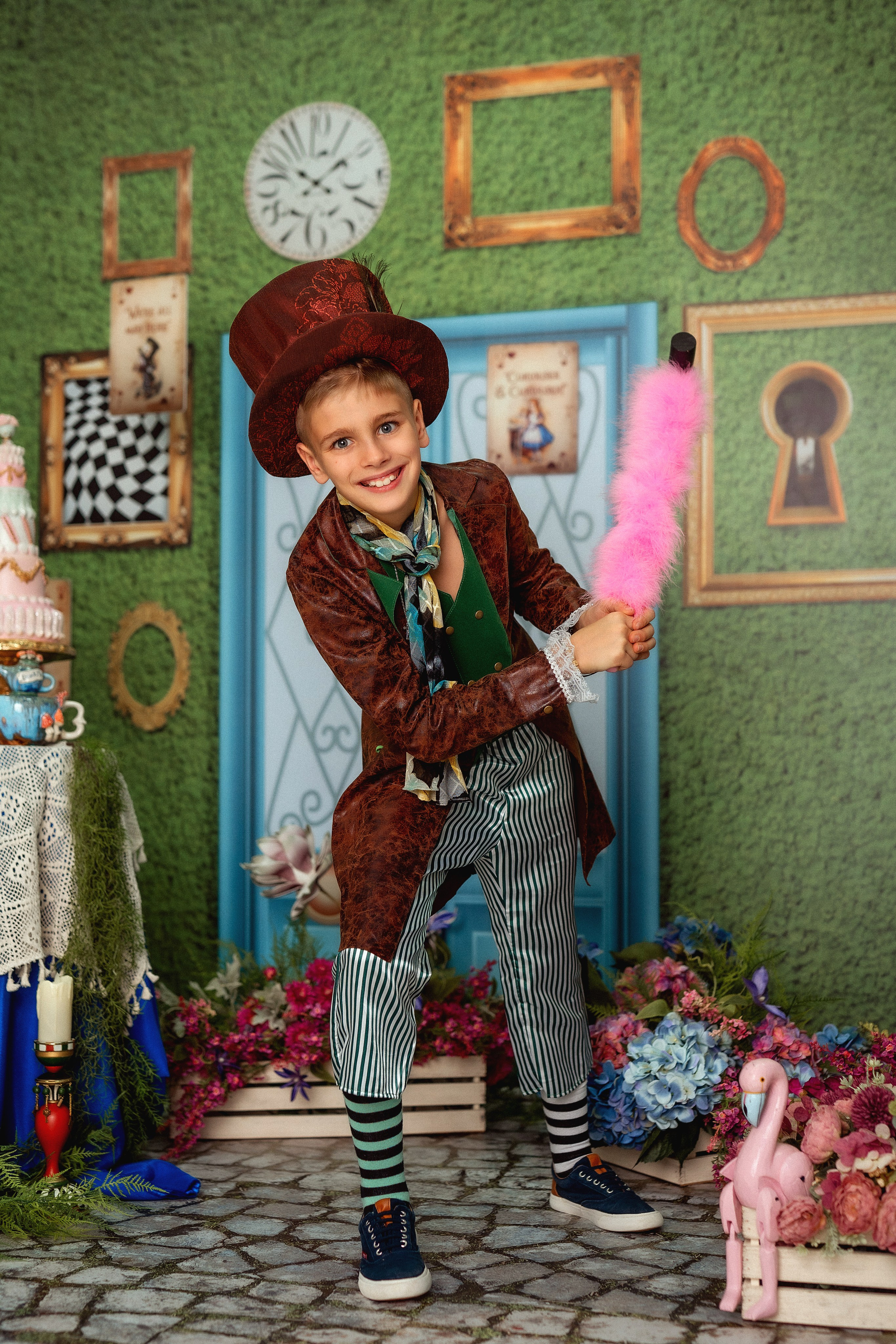 «Алиса в стране чудес». Детский и семейный фотограф в г. Ачинск Надежда Мелиоранская