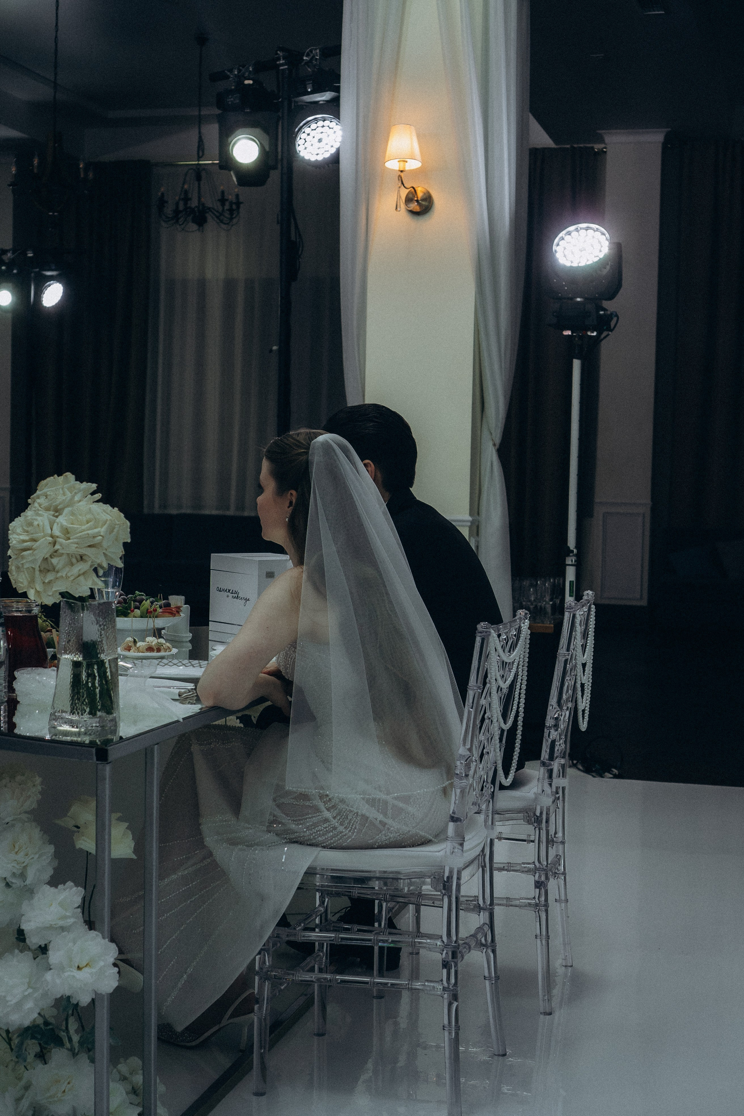 СВАДЕБНАЯ СЬЕМКА СБОРОВ В ОТЕЛЕ И ВЫЕЗД НА ЦЕРЕМОНИЮ (СНЯТО В СИБИРЕ В НИЖНЕВАРТОВСКЕ). Профессиональный фотограф, Санкт-Петербург — Виктория Богомолова