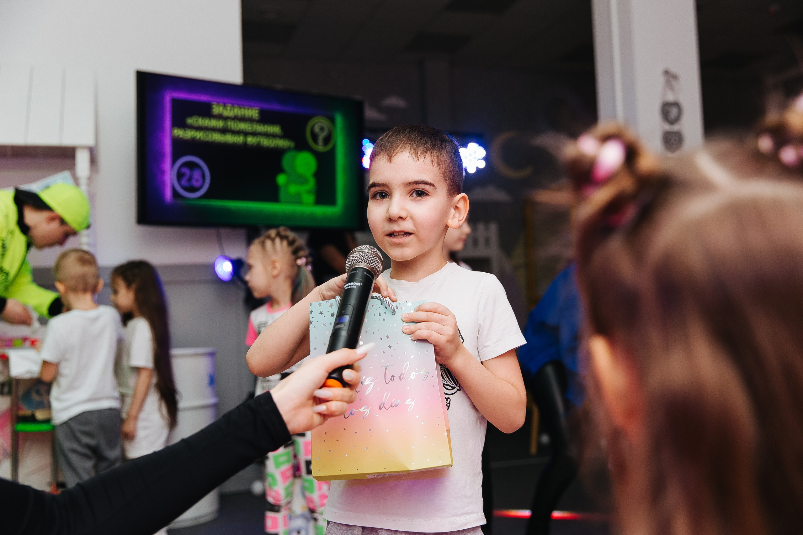 Неоновая вечеринка. Фотограф в Красноярске Любовь Малеева