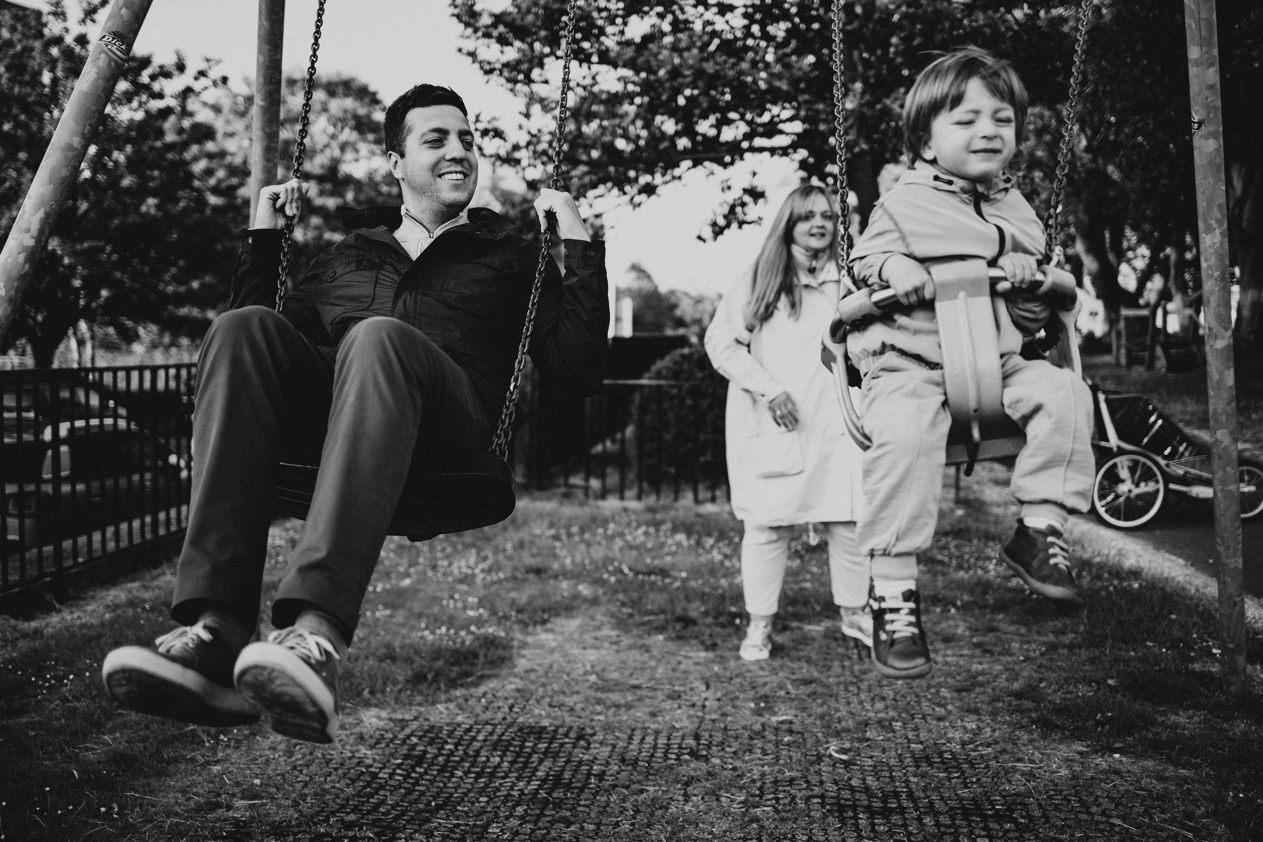 Family photoshoot in the Citi Center (Aberdeen). Family and kids photographer in Aberdeen UK Lyubov Popova