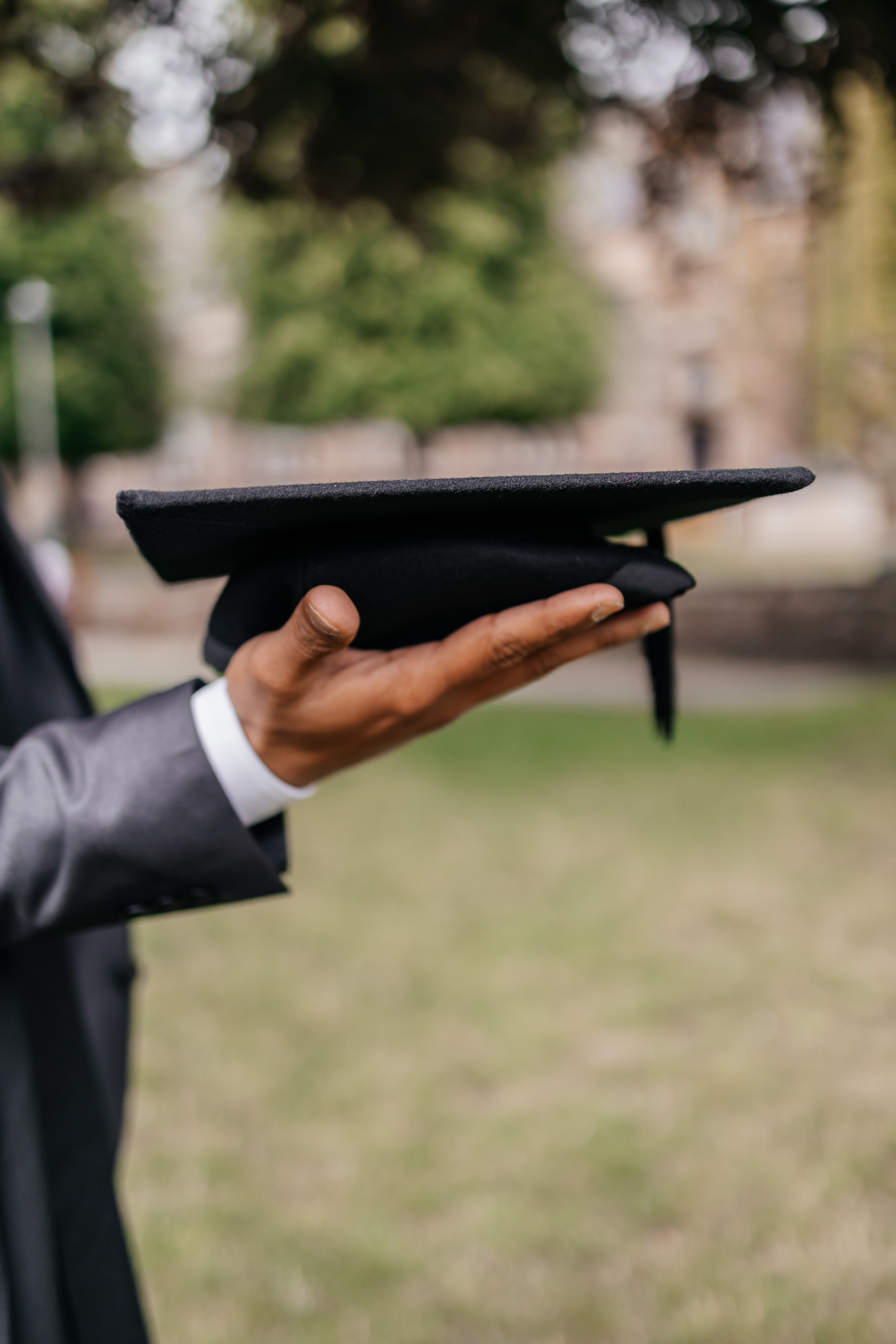 Graduation Ceremony in University of Aberdeen. Family and kids photographer in Aberdeen UK Lyubov Popova