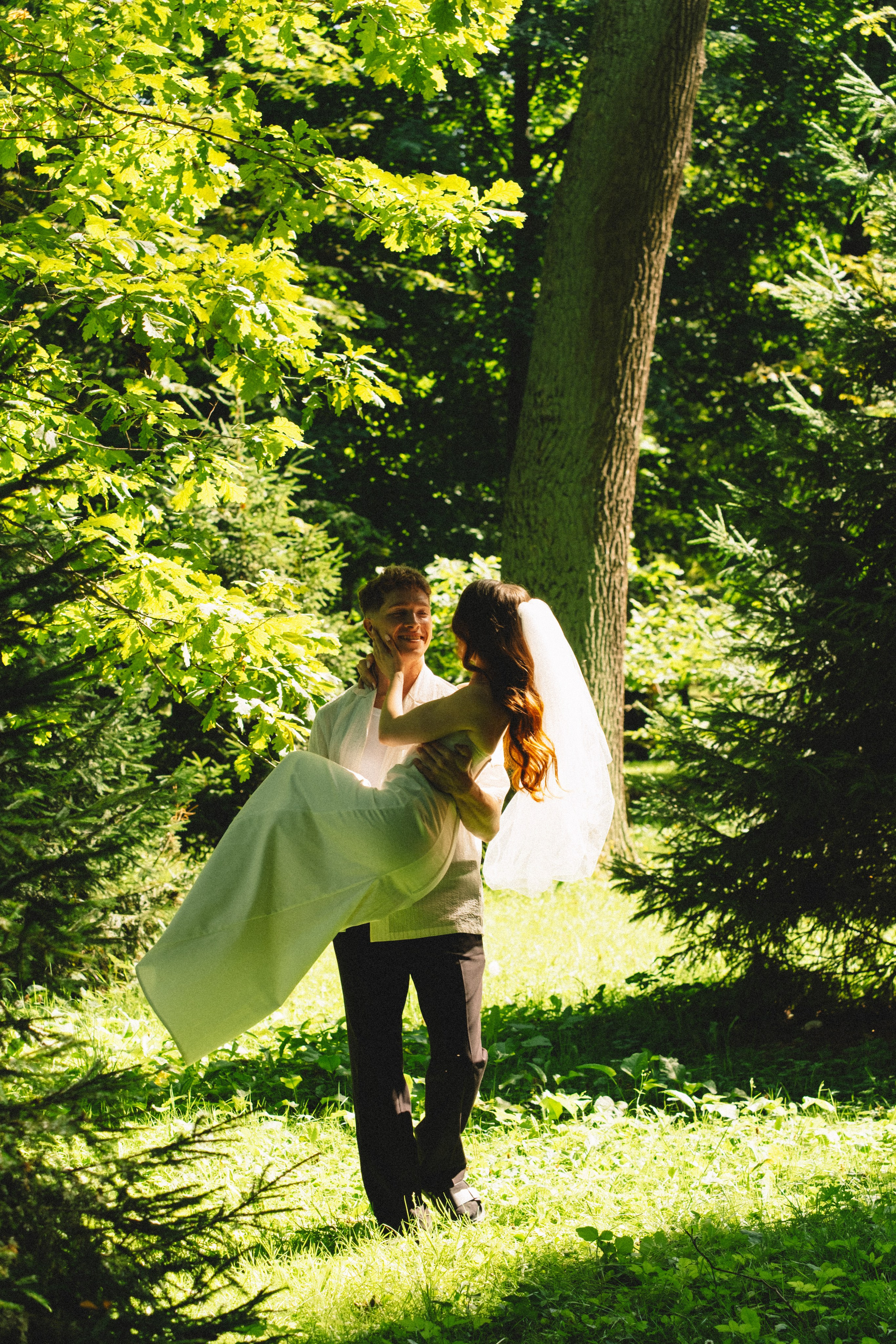 СВАДЕБНАЯ СЬЕМКА В ПЕТЕРГОФЕ И СЬЕМКА РЕПОРТАЖА В ЗАГСЕ ПЕТЕРГОФА. Профессиональный фотограф, Санкт-Петербург — Виктория Богомолова