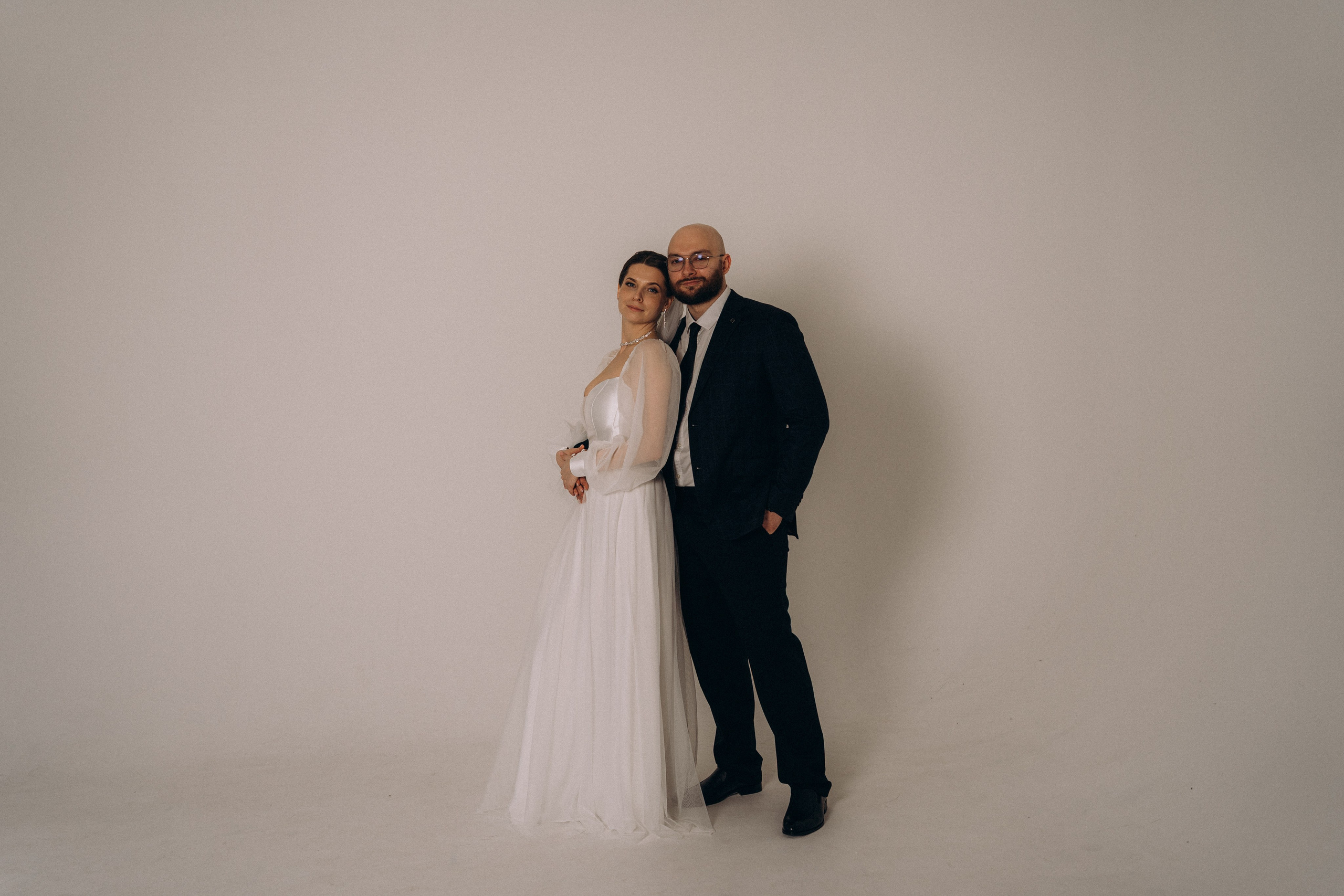 СВАДЕБНАЯ СЬЕМКА ВО ВТОРОМ ДВОРЦЕ (ДЕКАБРЬ) ТАКЖЕ СЬЕМКА В СТУДИИ НА ЧЕРНЫШЕВСКОЙ. Профессиональный фотограф, Санкт-Петербург — Виктория Богомолова