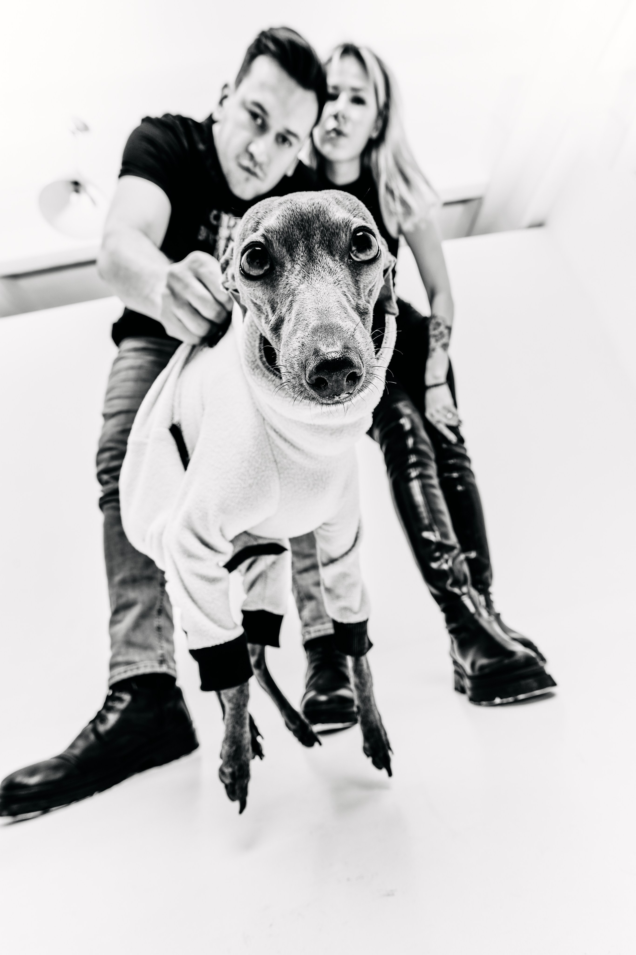 Алексей, Валерия и Пати. Главная