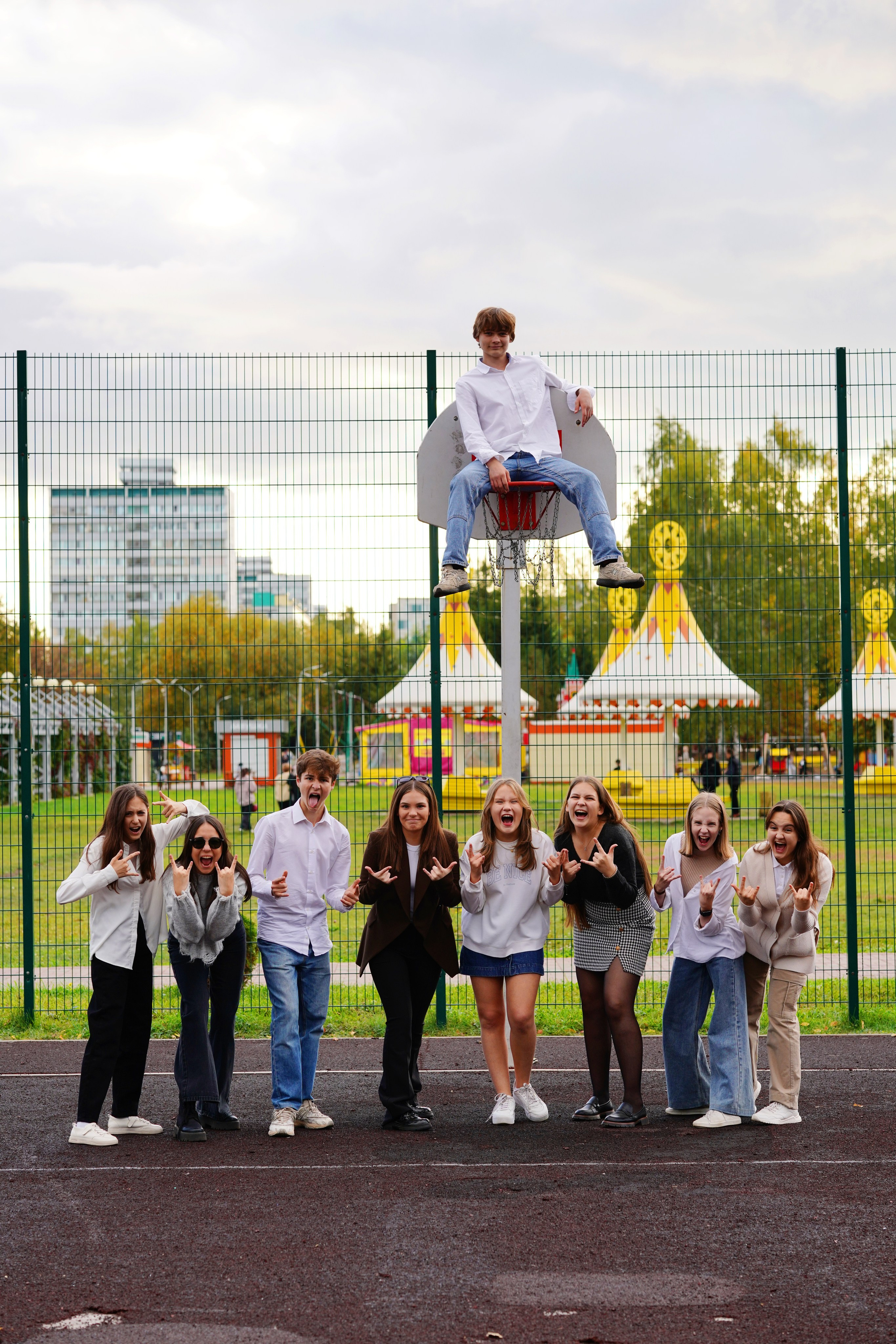 Осень 9,11 класс. Выпускные альбомы в Набережных Челнах