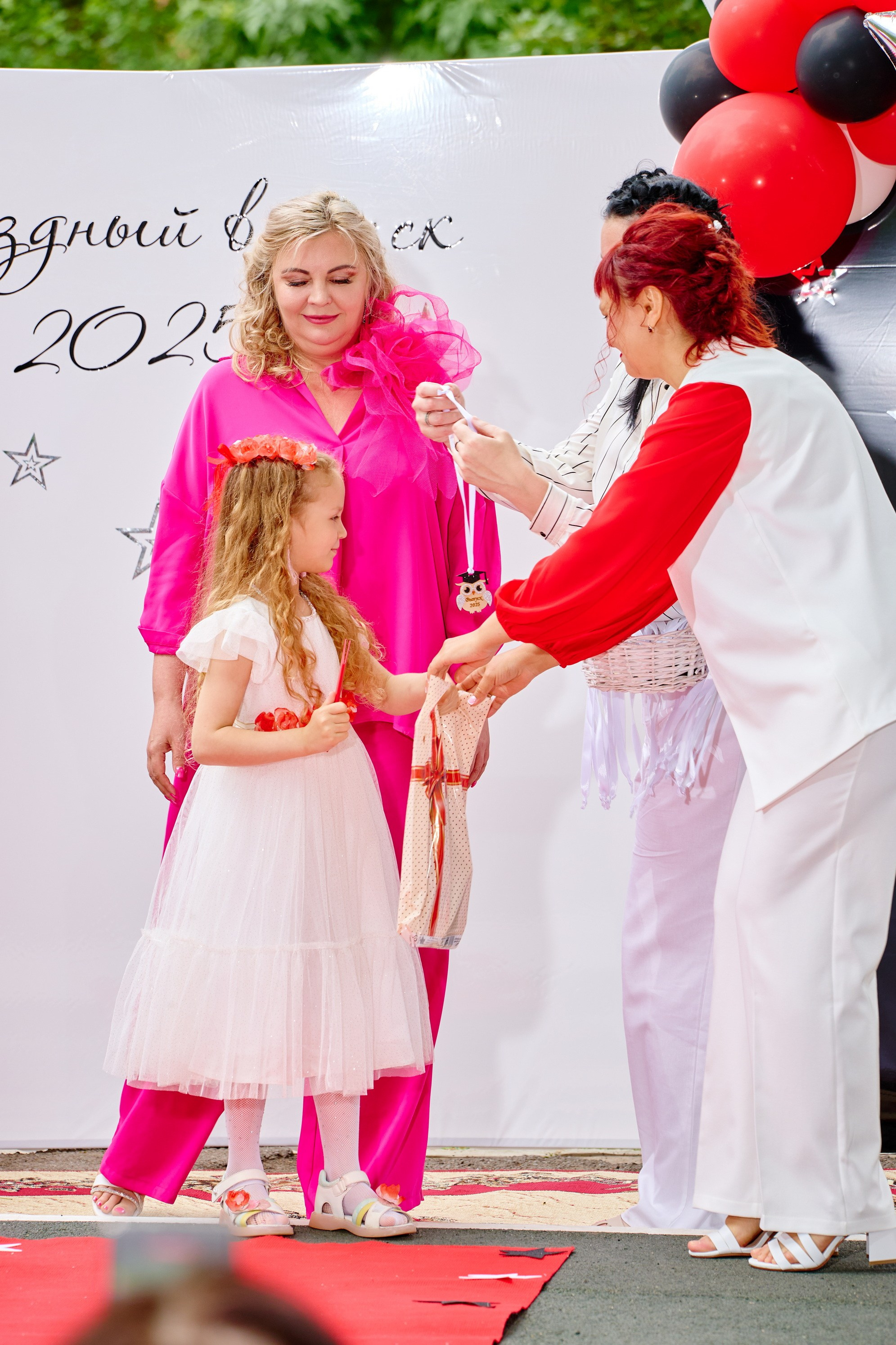 Выпускной 45 сад. Фотограф Выпускные альбомы Таганрог Сергей Коробченко