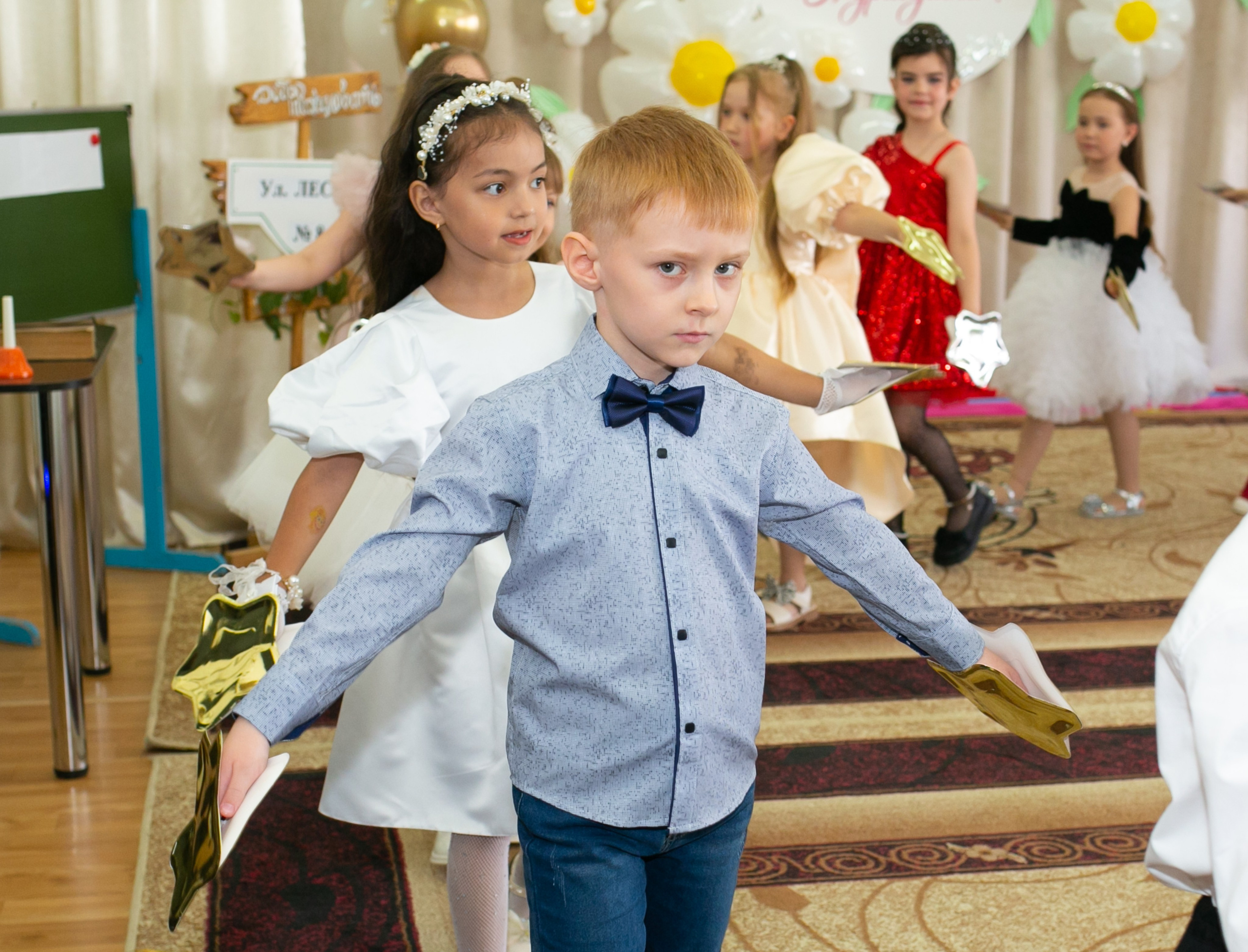 Выпускные и Утренники. Фотограф новорожденных и семейный фотограф НСО г. Бердск Марина Львова