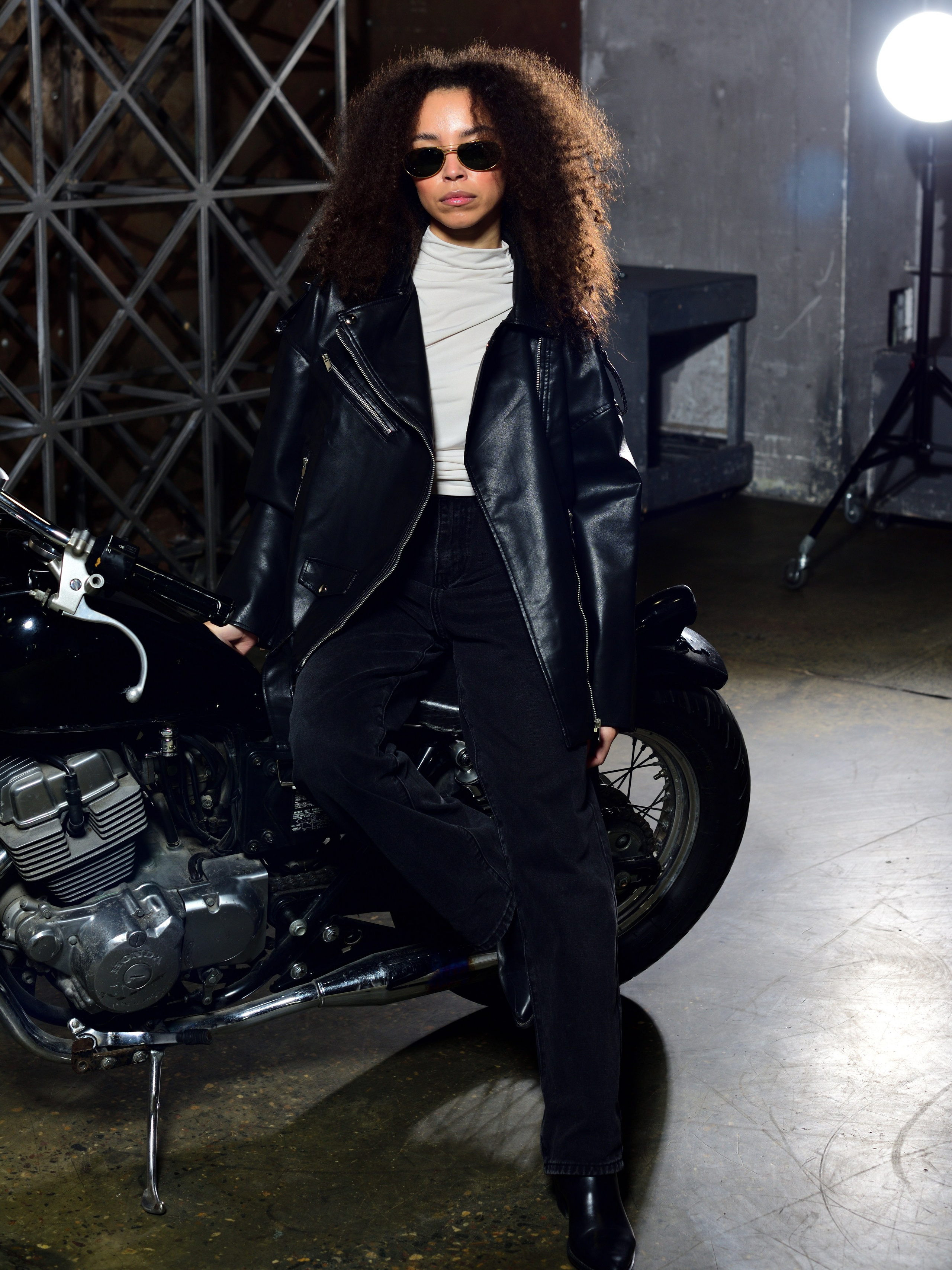 Для макетплейсов. Ваш персональный фотограф в Москве ЮША