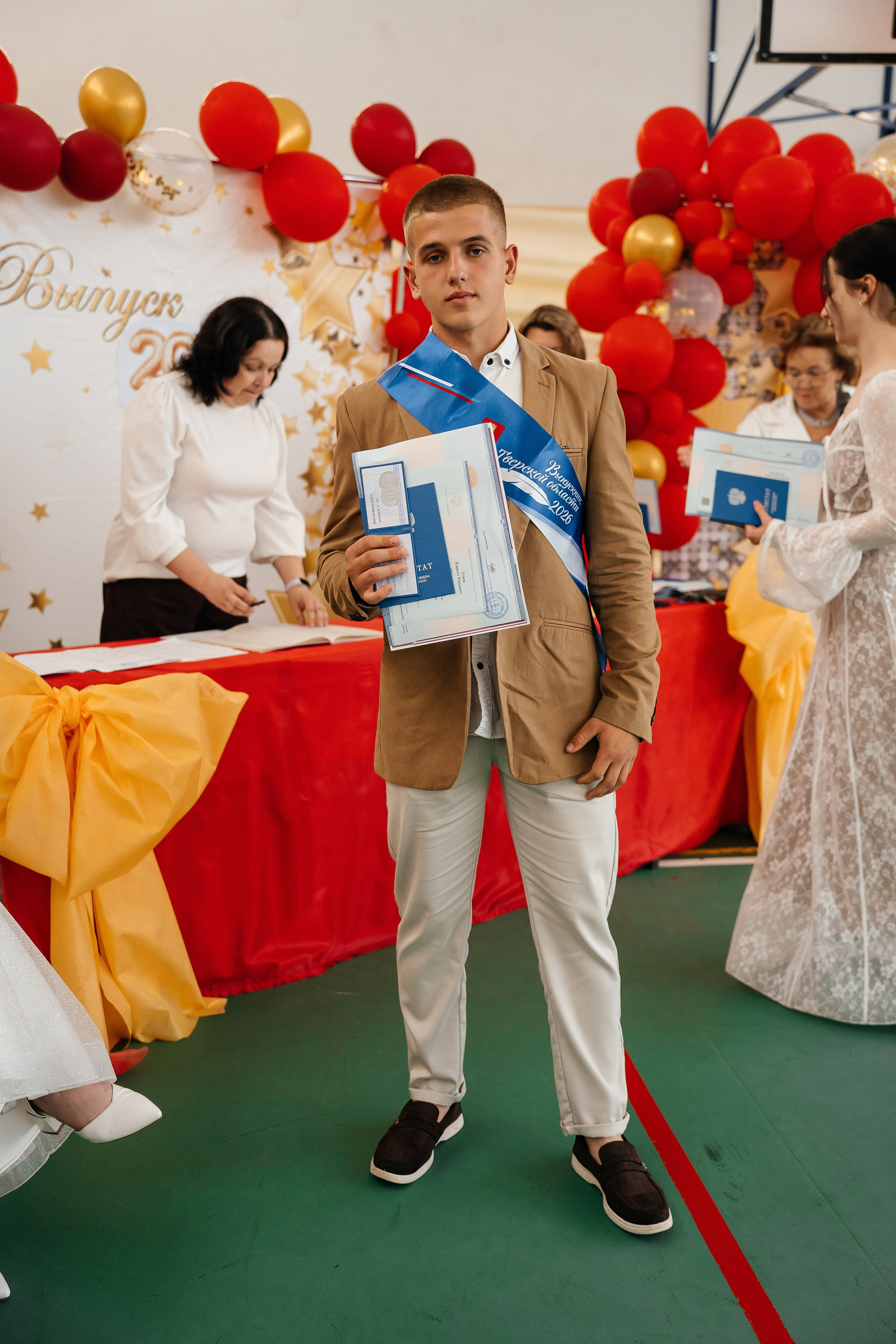 Выпускной 2026. Фотограф Торопец Кристина Абрамова Kanwellia photography
