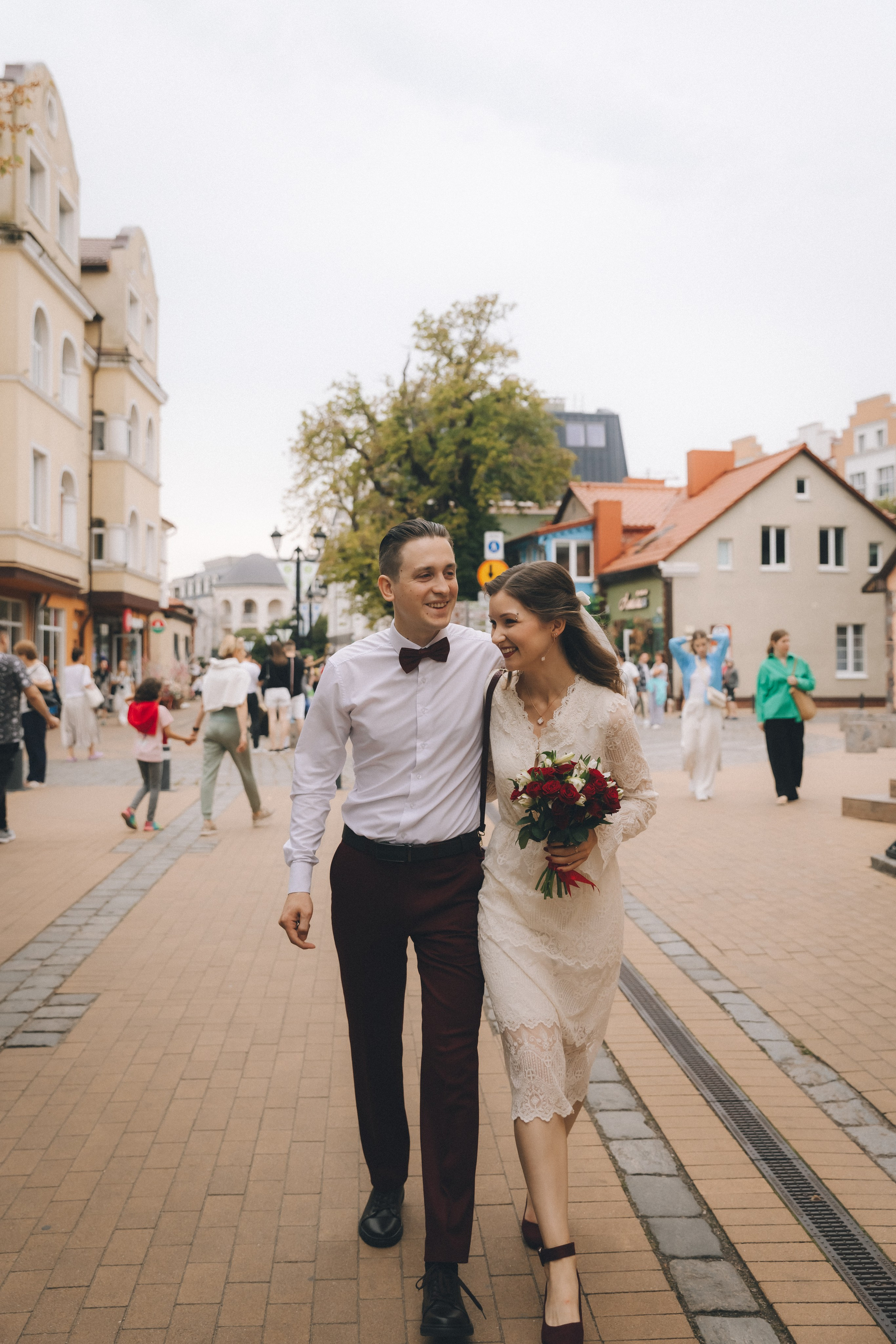 Летняя свадьба в городе. Фотограф Зеленоградск Красильникова Елена