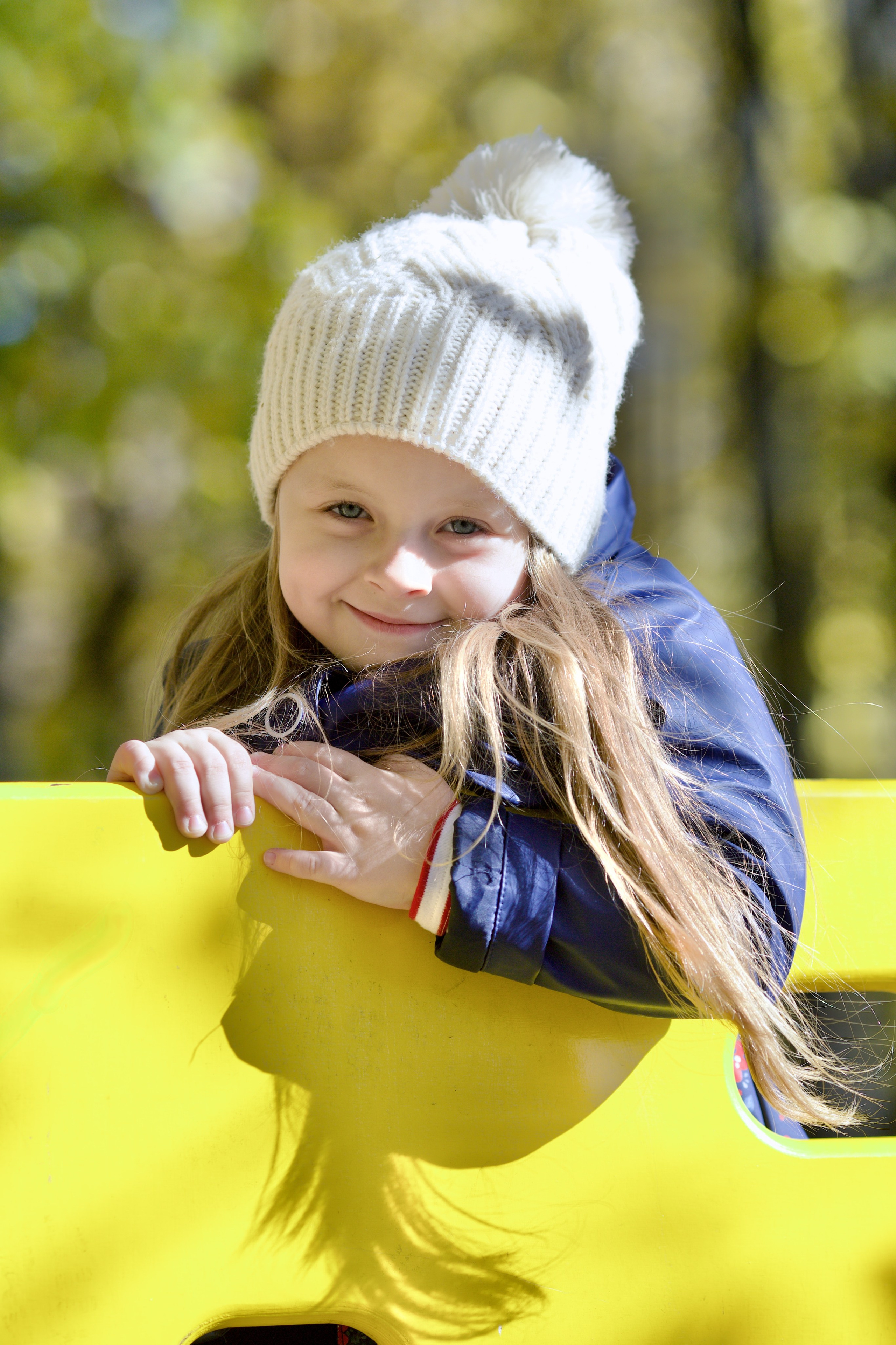 Фотосессия близняшек осенью. Школьные выпускные альбомы в Москве Марина Николаева