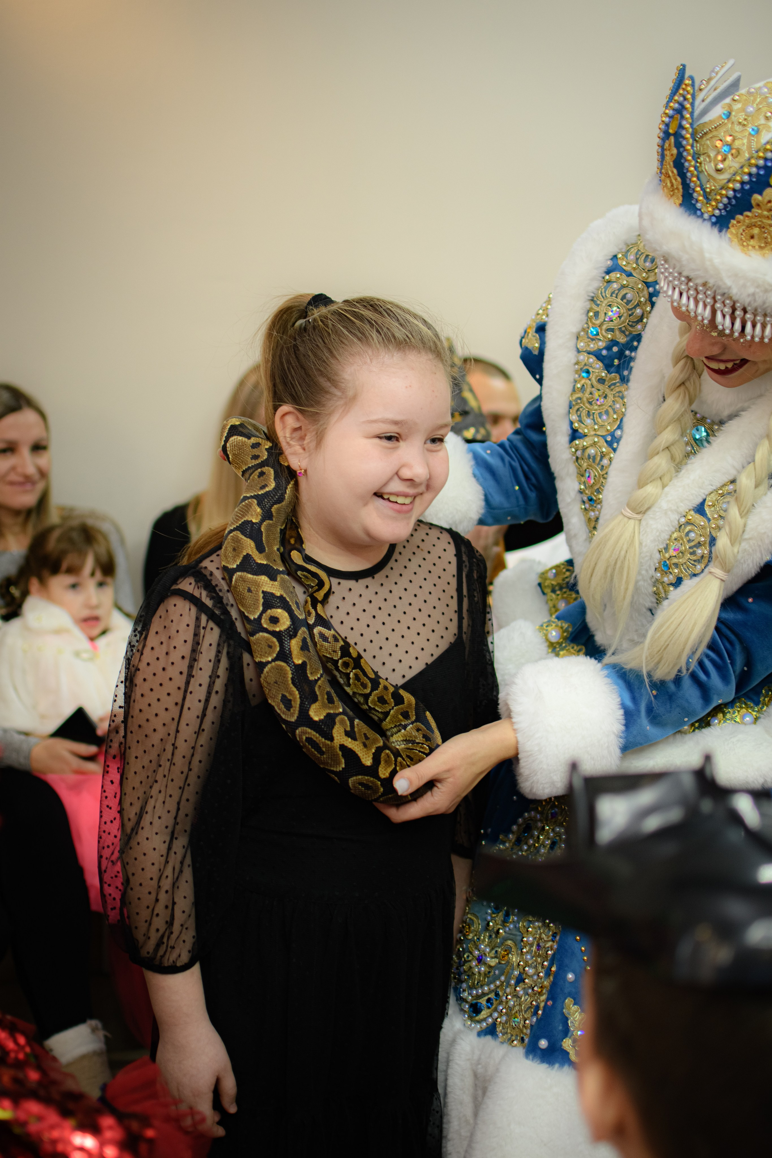 HAPPY NEW YEAR. Photokarish