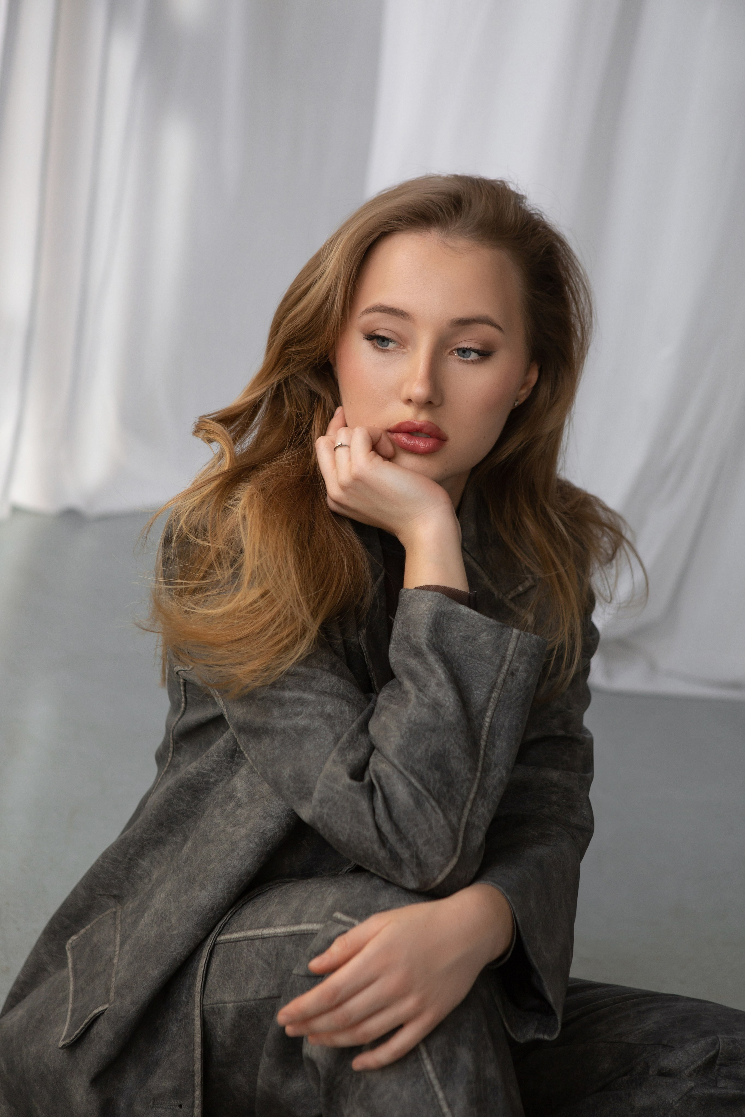 Женский портрет в Краснодаре — женственная фотосессия. Фотограф в Краснодаре и в Евпатории Дарья Белоущенко