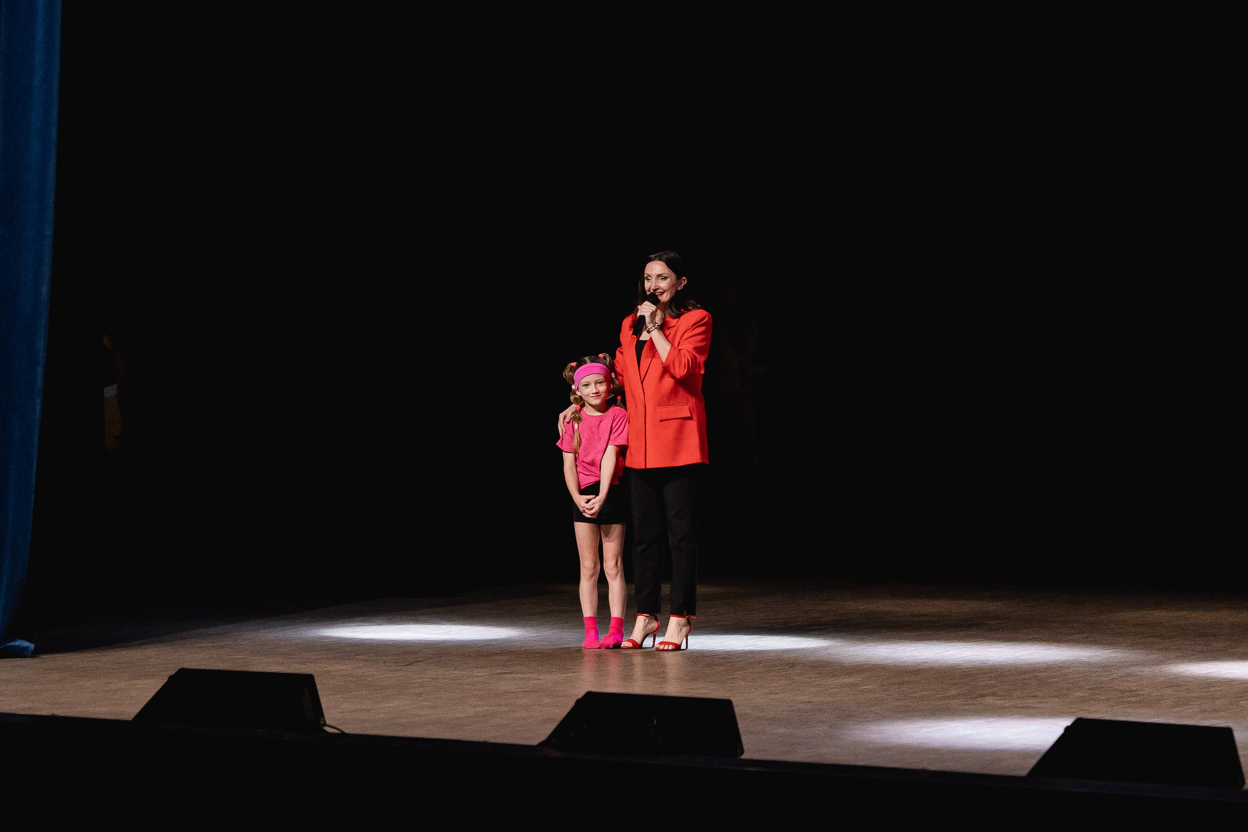 Отчётный концерт танцевально-спортивного клуба «PULSE». Портретный и репортажный фотограф в Воронеже: Анастасия Пузикова