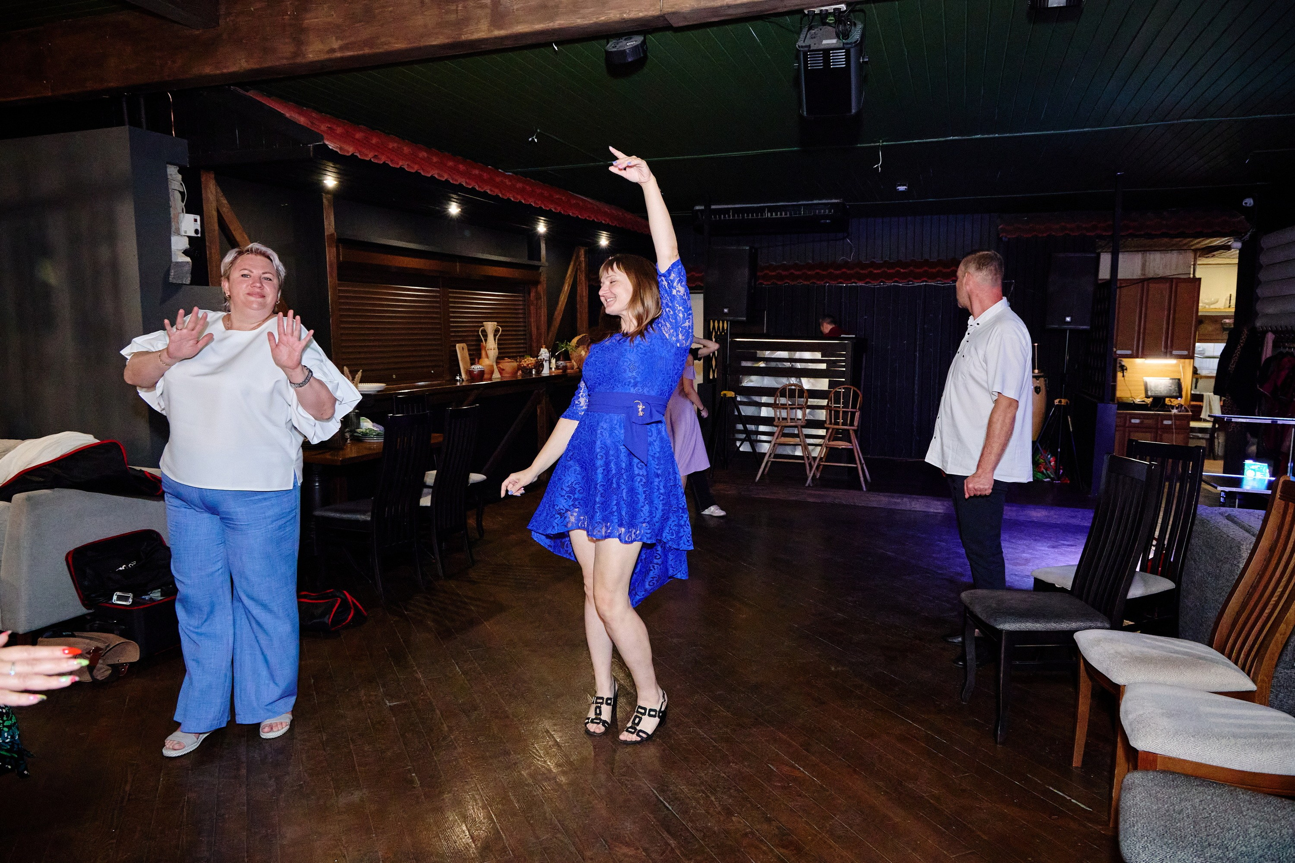 Выпускной 35 Сош. Фотограф Выпускные альбомы Таганрог Сергей Коробченко