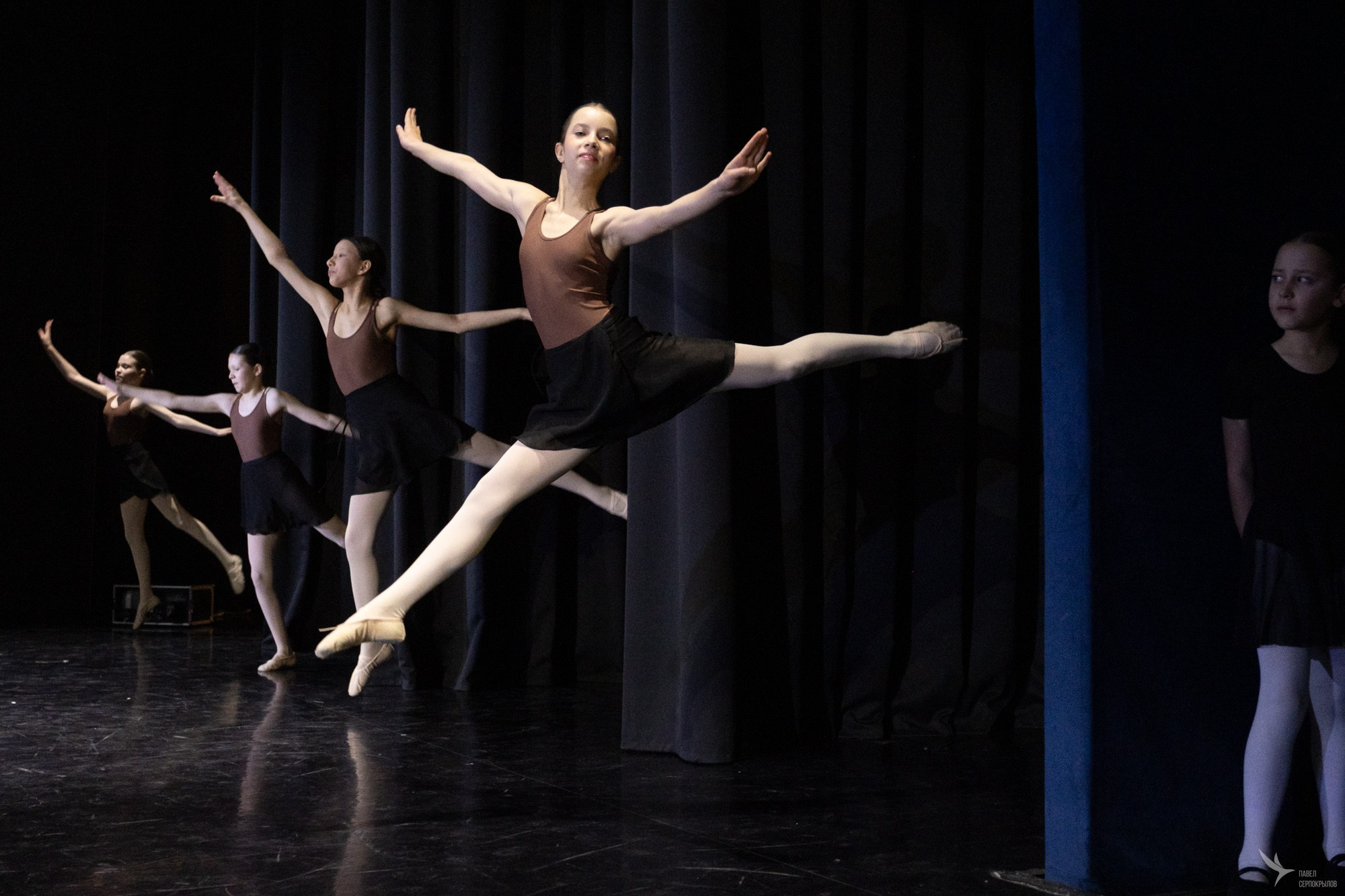Отчетный концерт студии танца «ШАГ». Репортажный фотограф в Казани Павел Серпокрылов