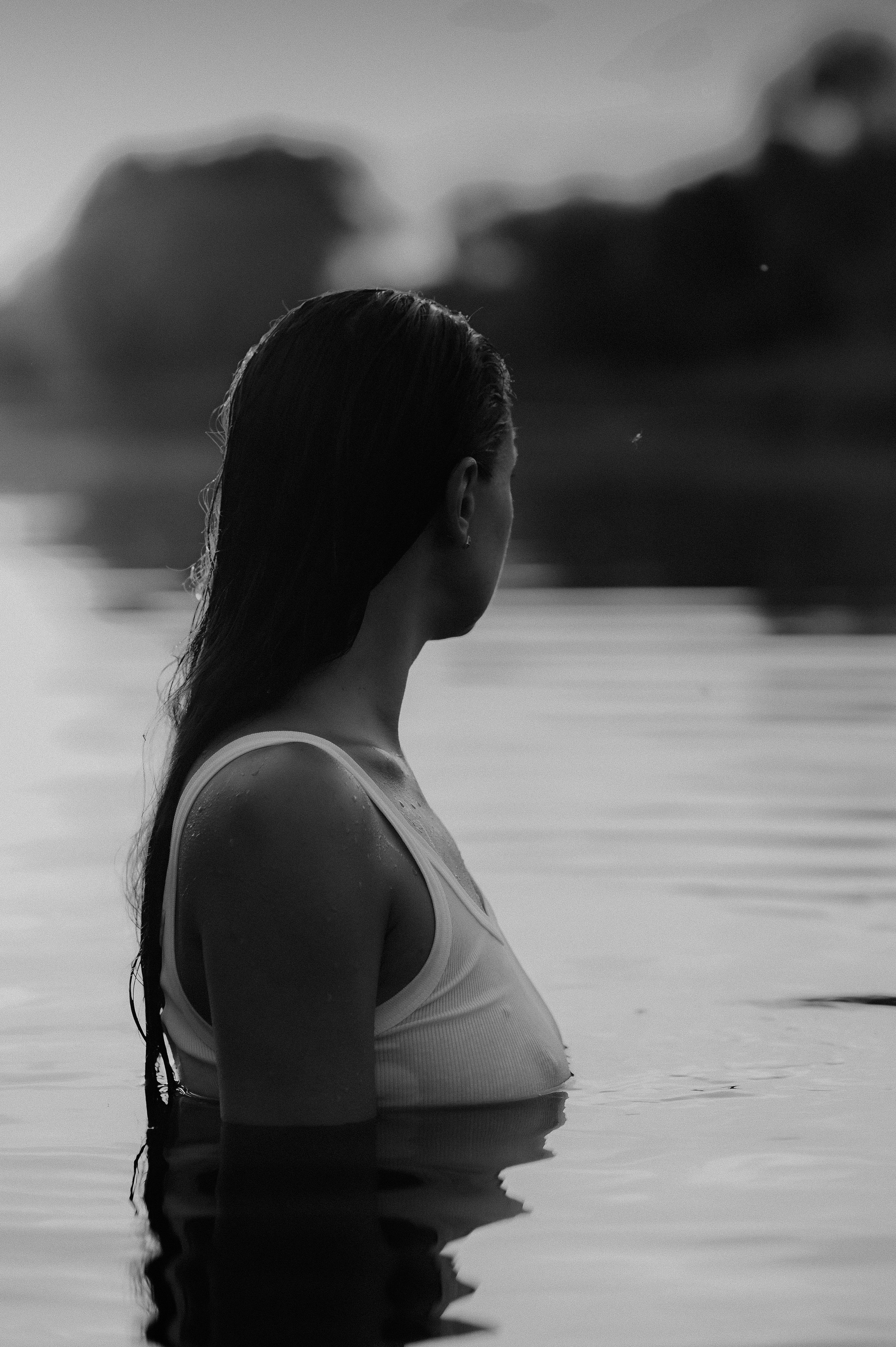 В воде на закате. Профессиональный фотограф в Рязани