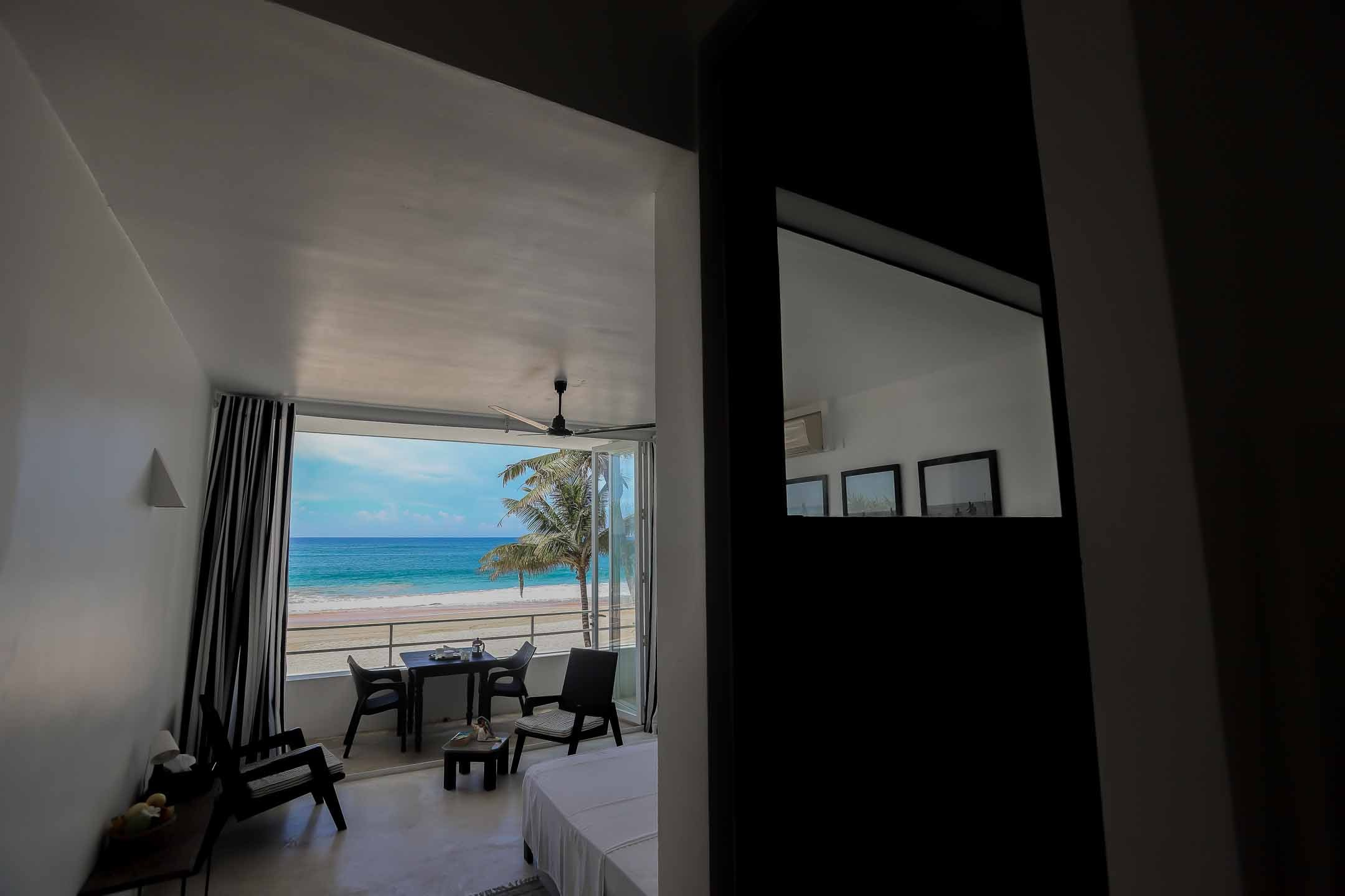 Отель пляж Хабарадува. Фотограф на Шри-Ланке