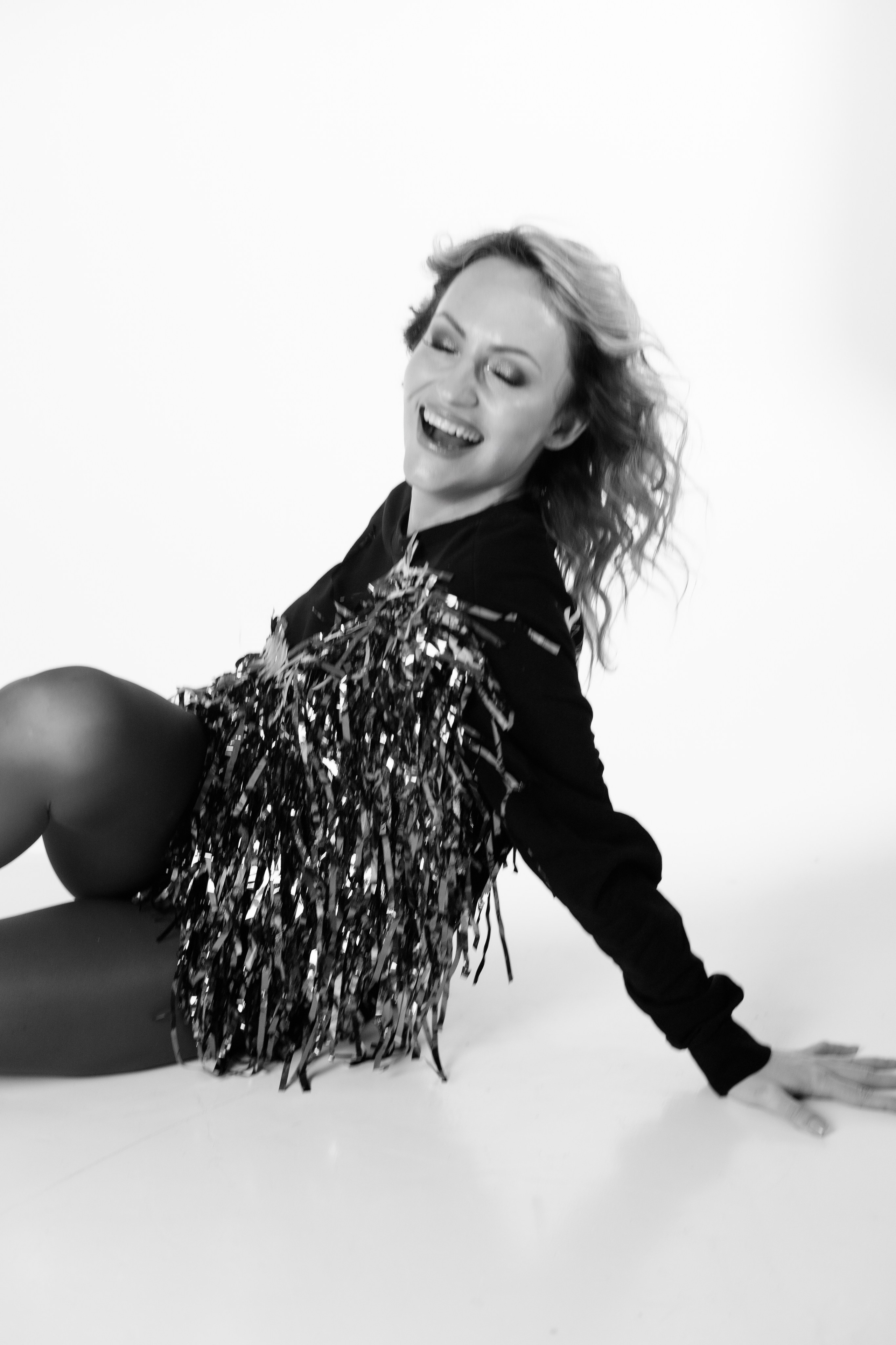 ВИКА ТВОРЧЕСКАЯ. Фотограф Красноярск съемки лавстори, фотосессия в студии, портретная съемка, творческие фотосессии