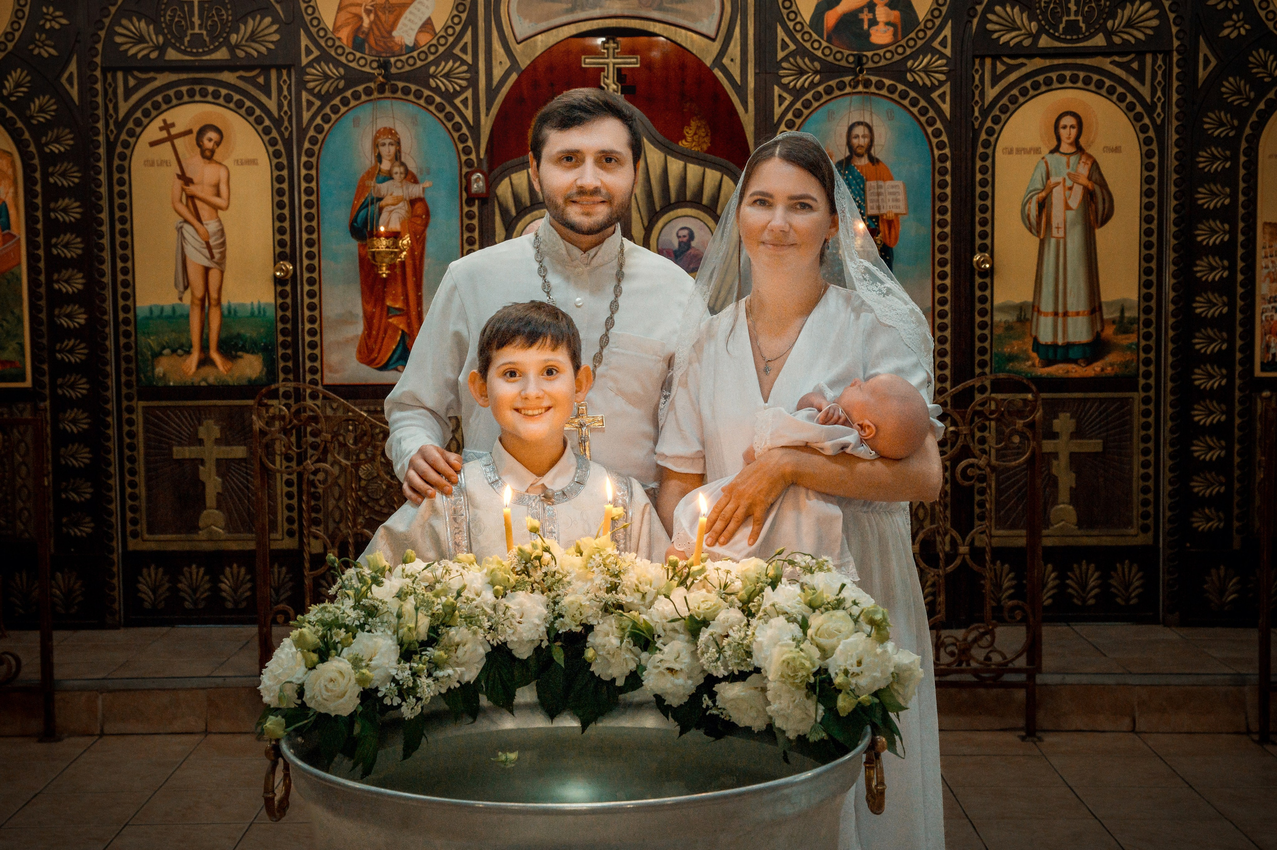 Таинство Крещения Филиппа, Храм святых Новомучеников и Исповедников Российских г. Волжский. Церковный, семейный и репортажный фотограф Волгоград, Волжский