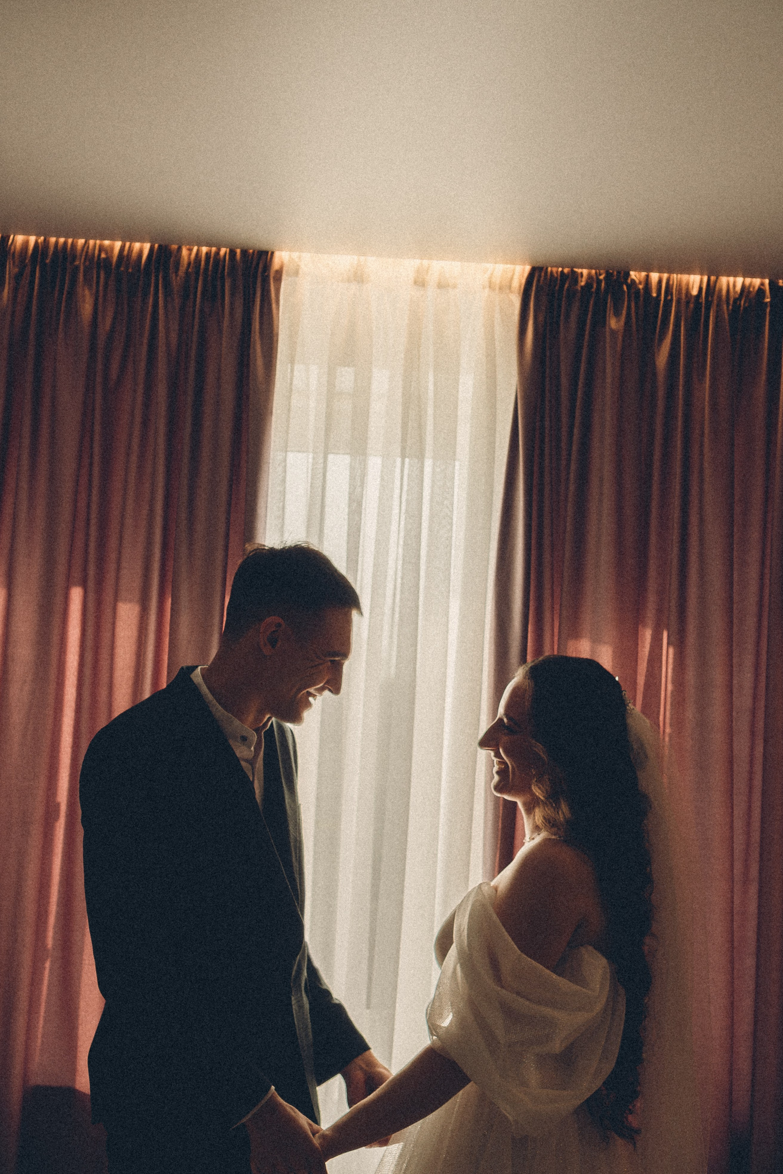 СВАДЕБНАЯ СЬЕМК В ПАРКЕ 300-ЛЕТИЯ. Профессиональный фотограф, Санкт-Петербург — Виктория Богомолова