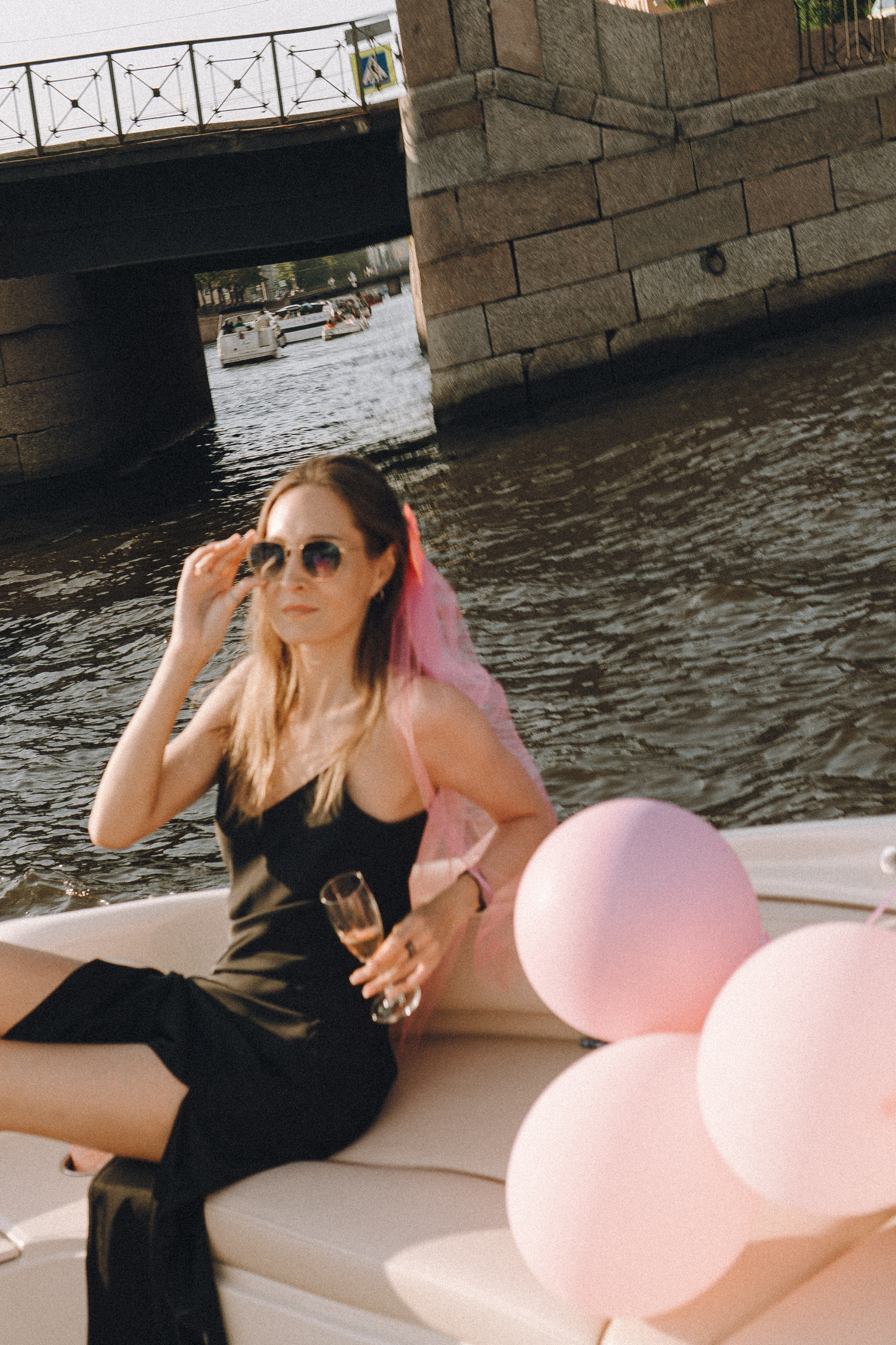 ДЕВИЧНИК НА КАТЕРЕ. Профессиональный фотограф, Санкт-Петербург — Виктория Богомолова