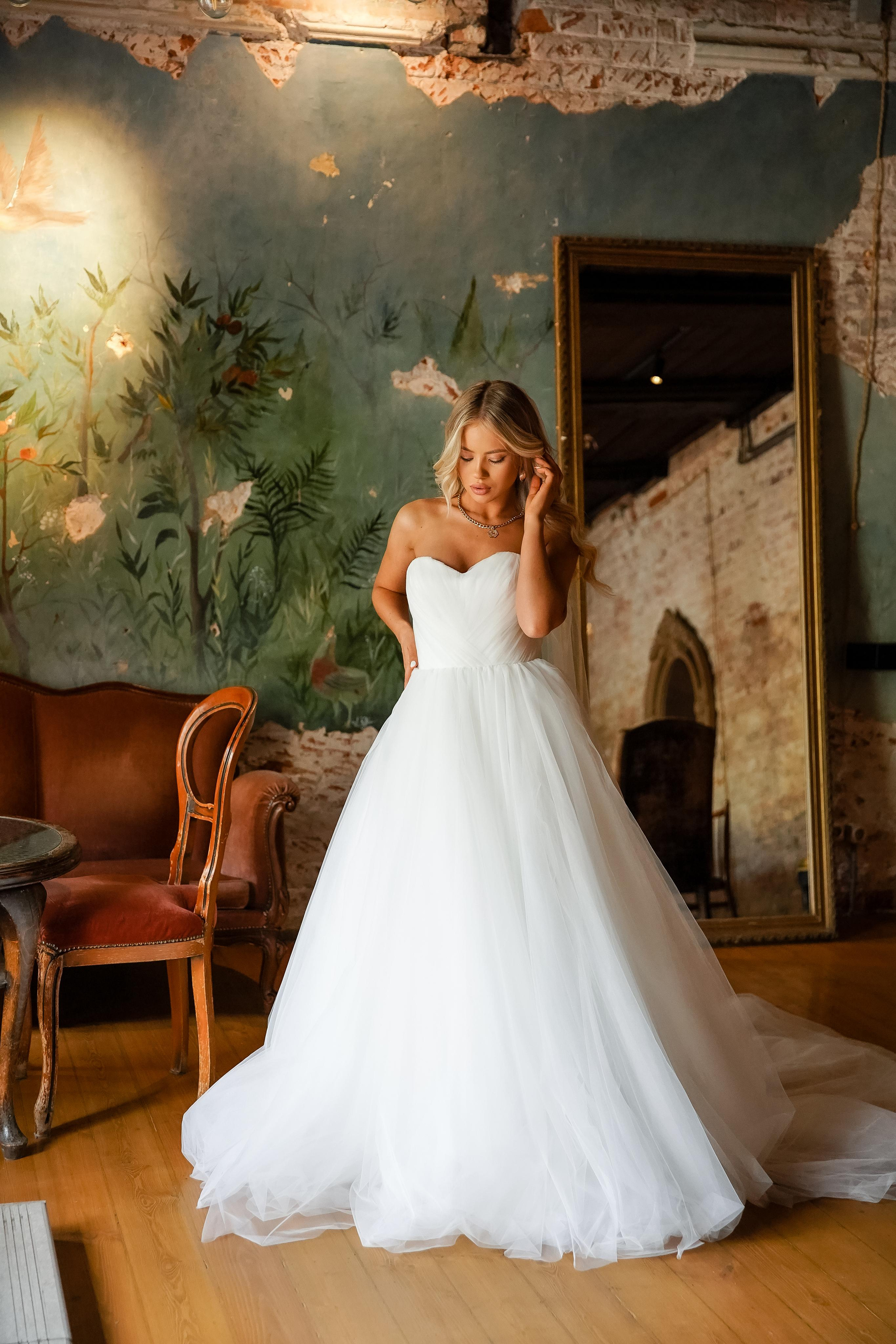 Mille Bride. AMODEO STUDIO