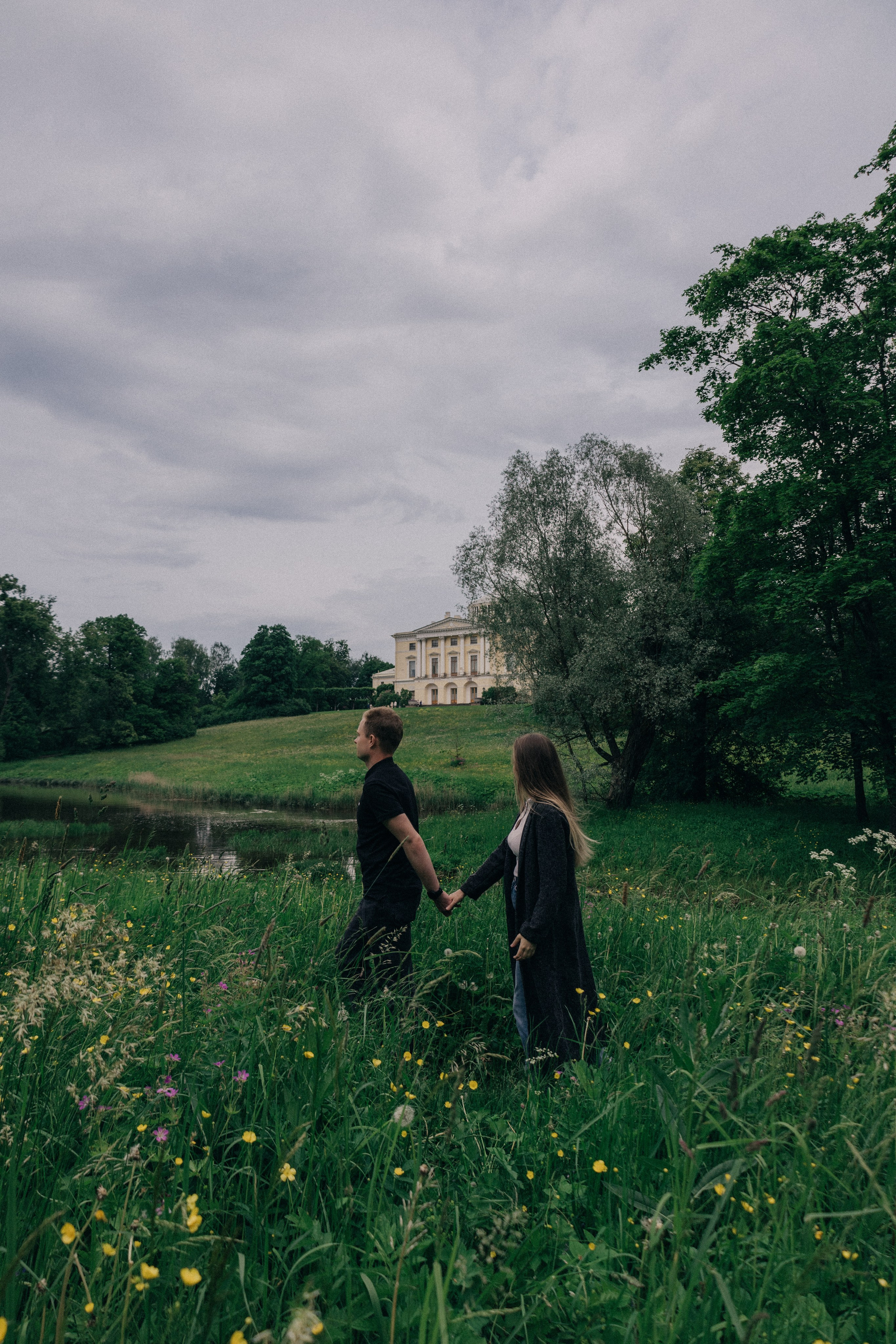 История любви Игоря и Мирославы в Павловском парке. Профессиональный фотограф в Санкт-Петербурге Александр Волосенцев