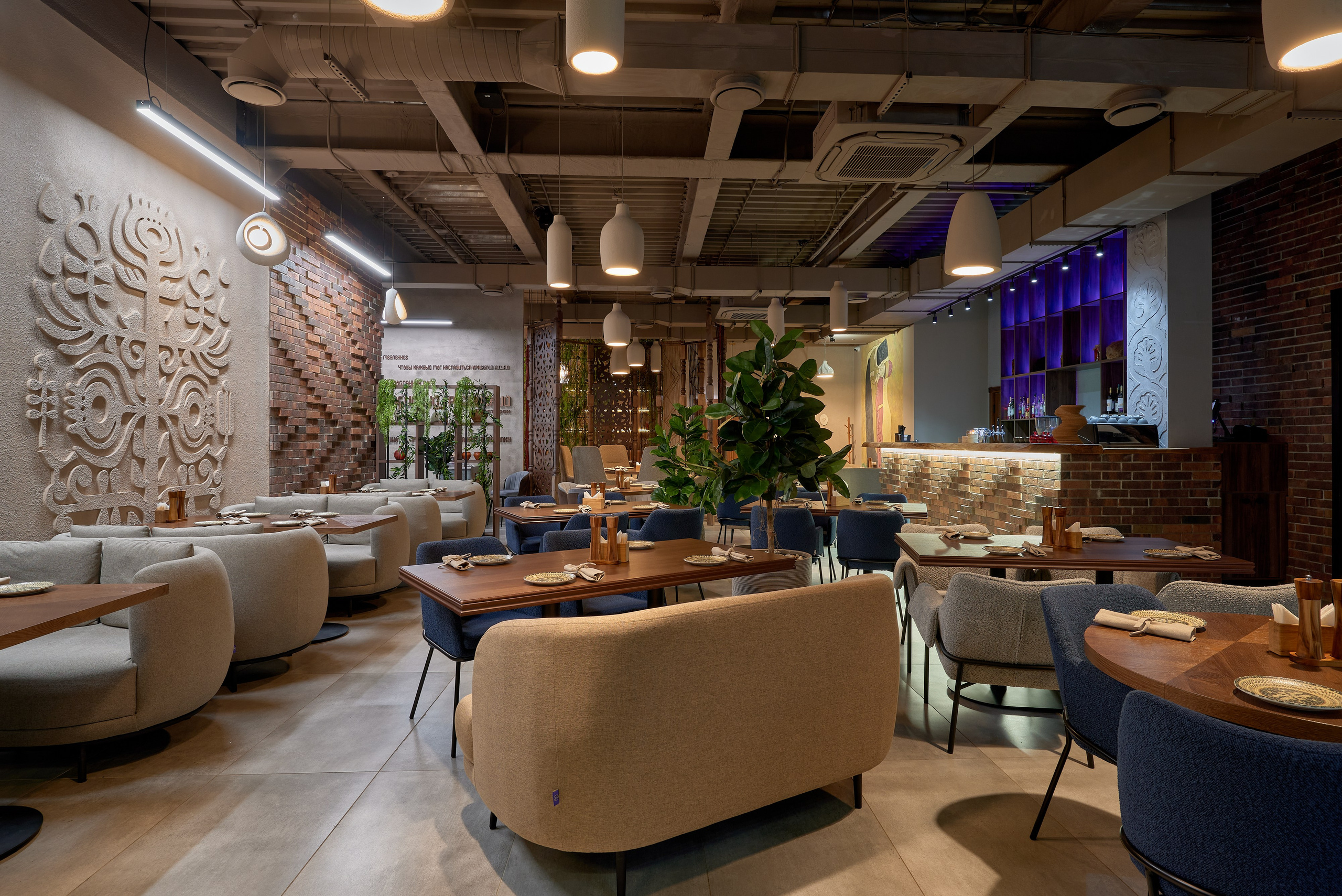 Ресторан Любимый грузинский, Магнитогорск. Абросимов Лев интерьерный и архитектурный фотограф