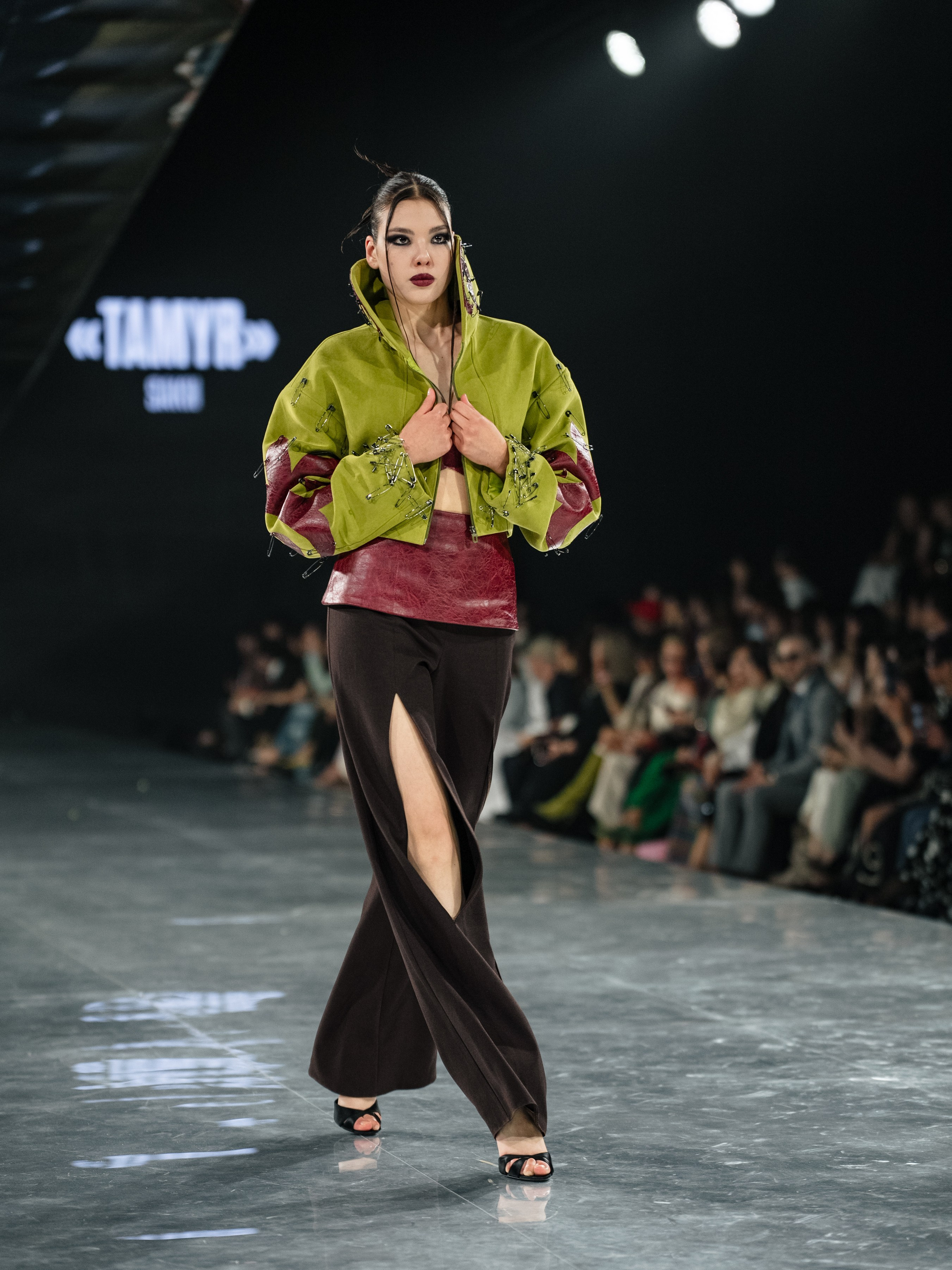 Visa Fashion Week SAKH. Сайт Алматинского НЮ АРТ, будуар и фэшн фотографа Дениса Карпенко