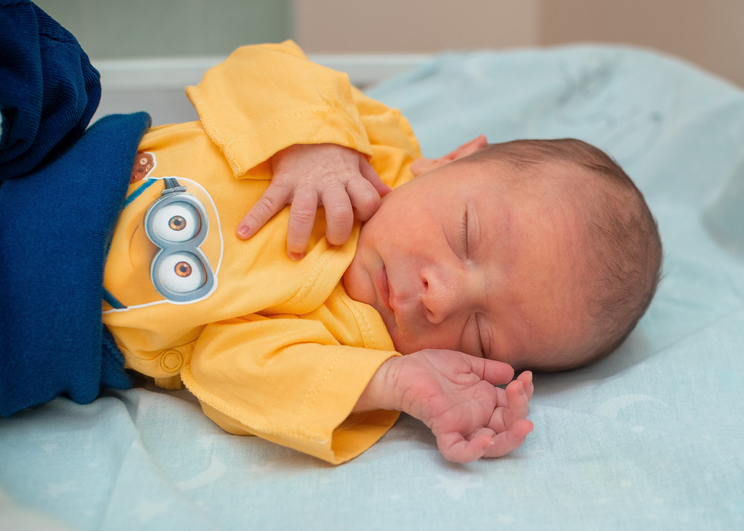 Выписка Натальи МиД. Семейный фотограф на выписку из роддома и крещение Минск Настя Гришук