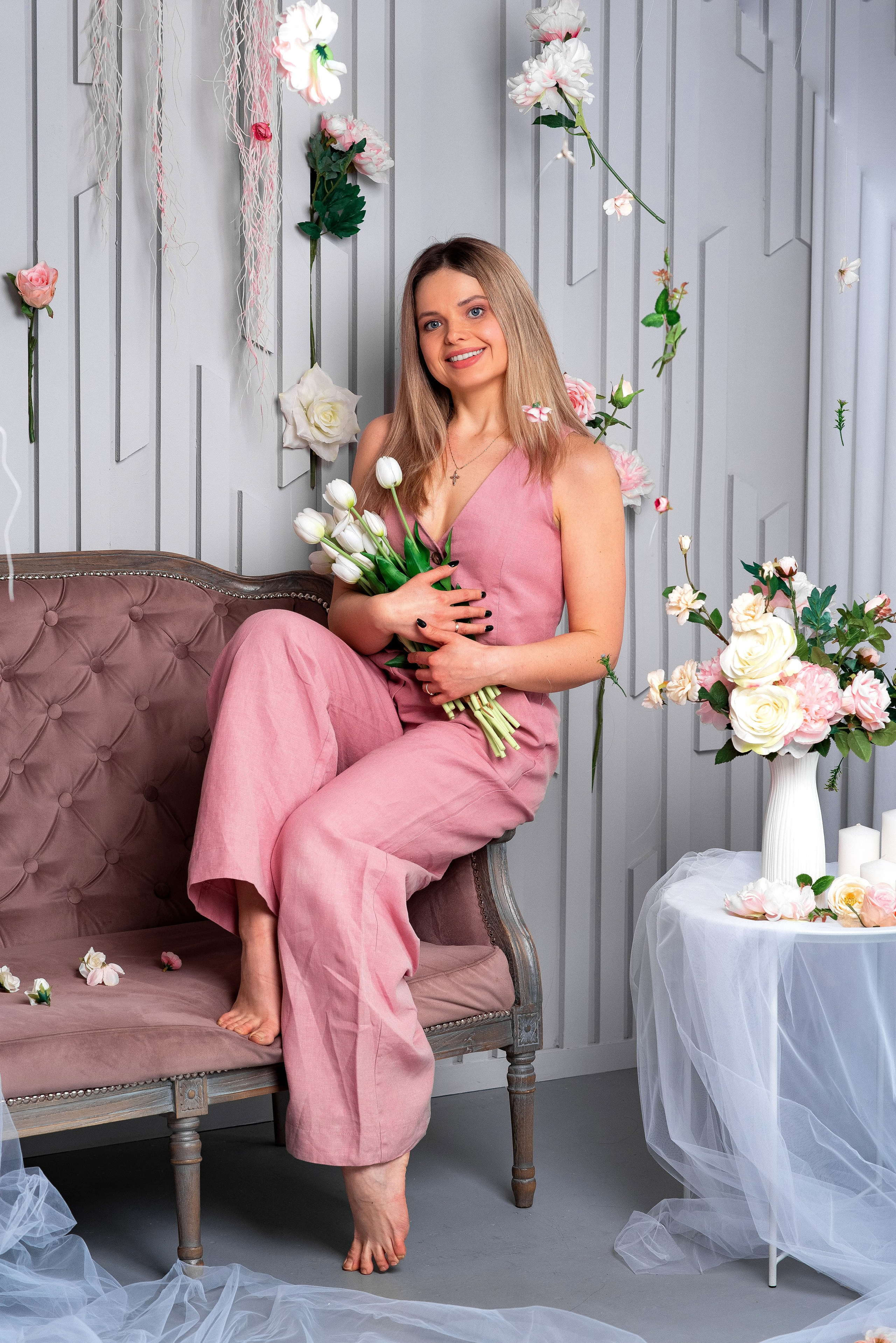 Мама+дочка в студии. Семейный фотограф на выписку из роддома и крещение Минск Настя Гришук