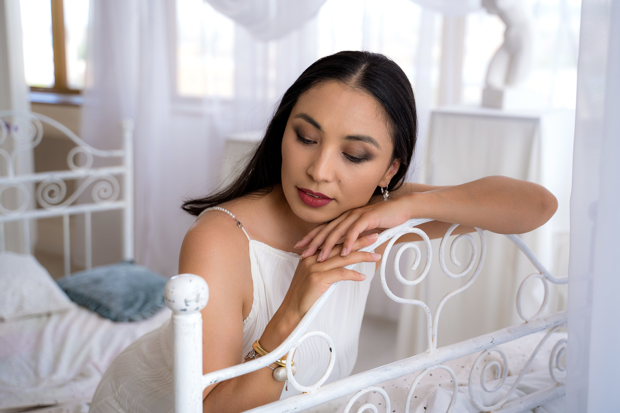 Платья для девушек размер 40-46. Фотостудия Малина в городе Улан-Удэ. Фотограф Ирина Жарникова