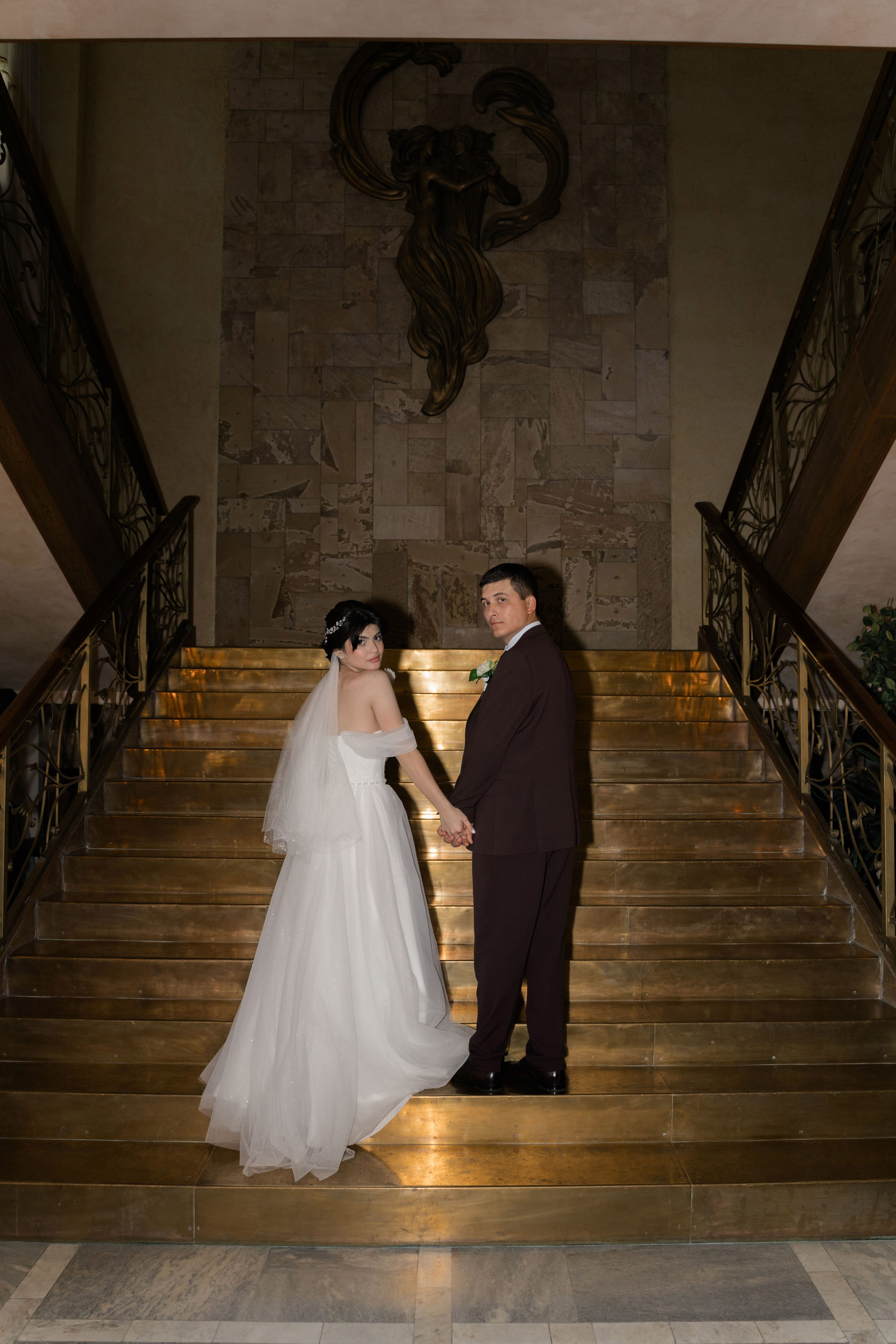 фотосессия жениха и невесты в  Кировском ЗАГСе Ростов на&nbsp;Дону