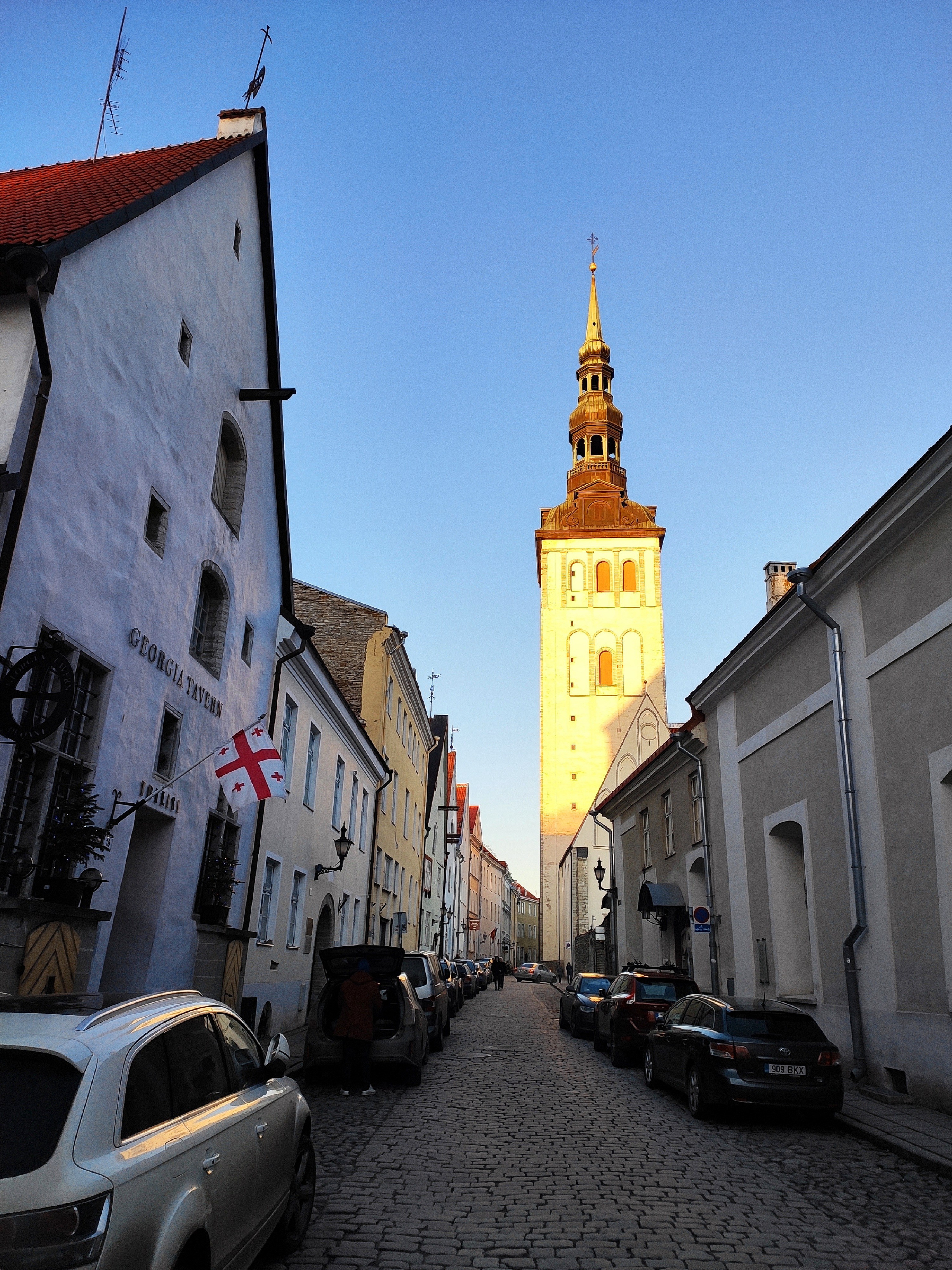 Оказавшись в школьные годы в Таллине, окунулся в европейскую культуру. Нигулисте произвела очень сильное впечатление, которое сохранил на долгие годы.