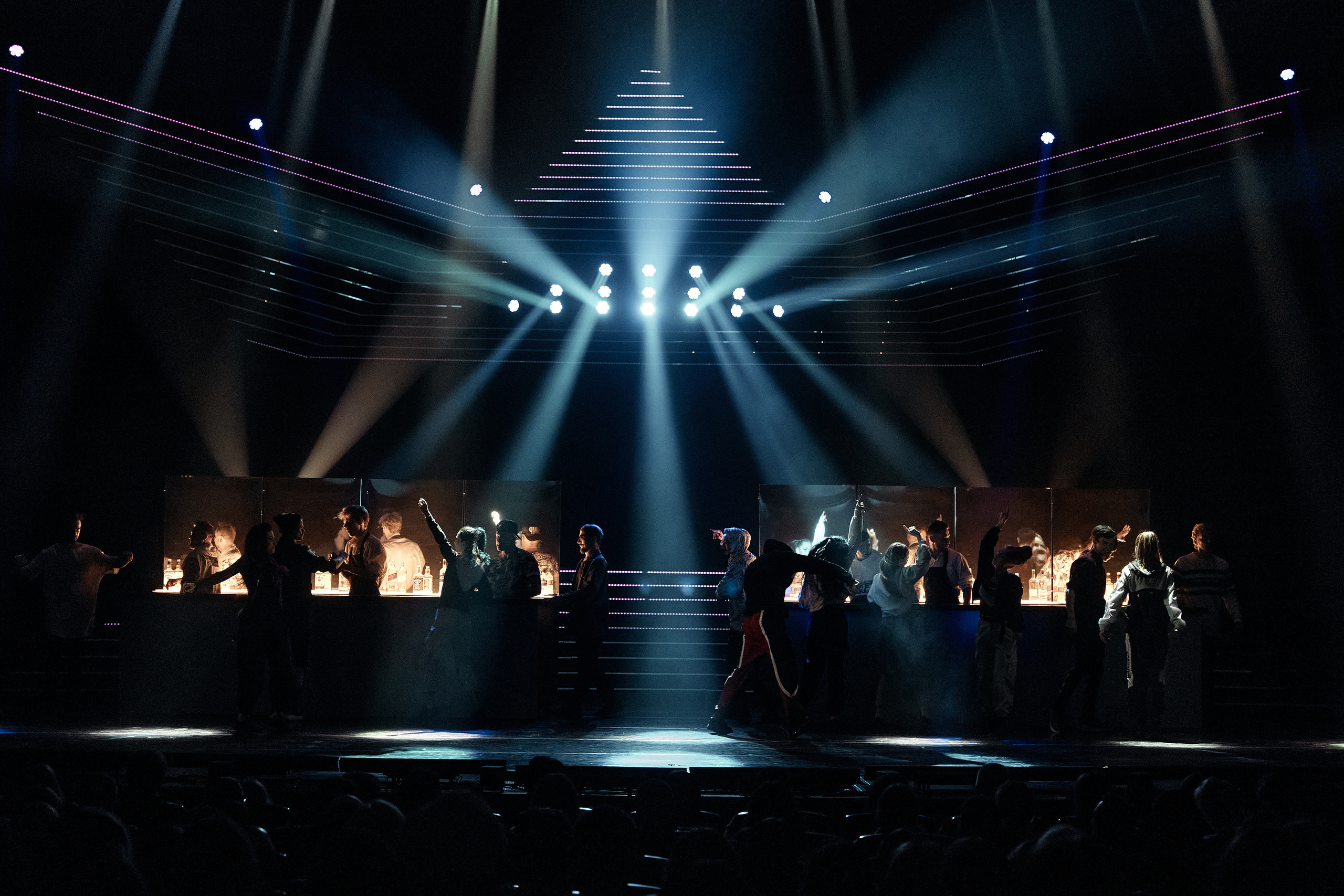 Театр. Фотограф Нина Антонова