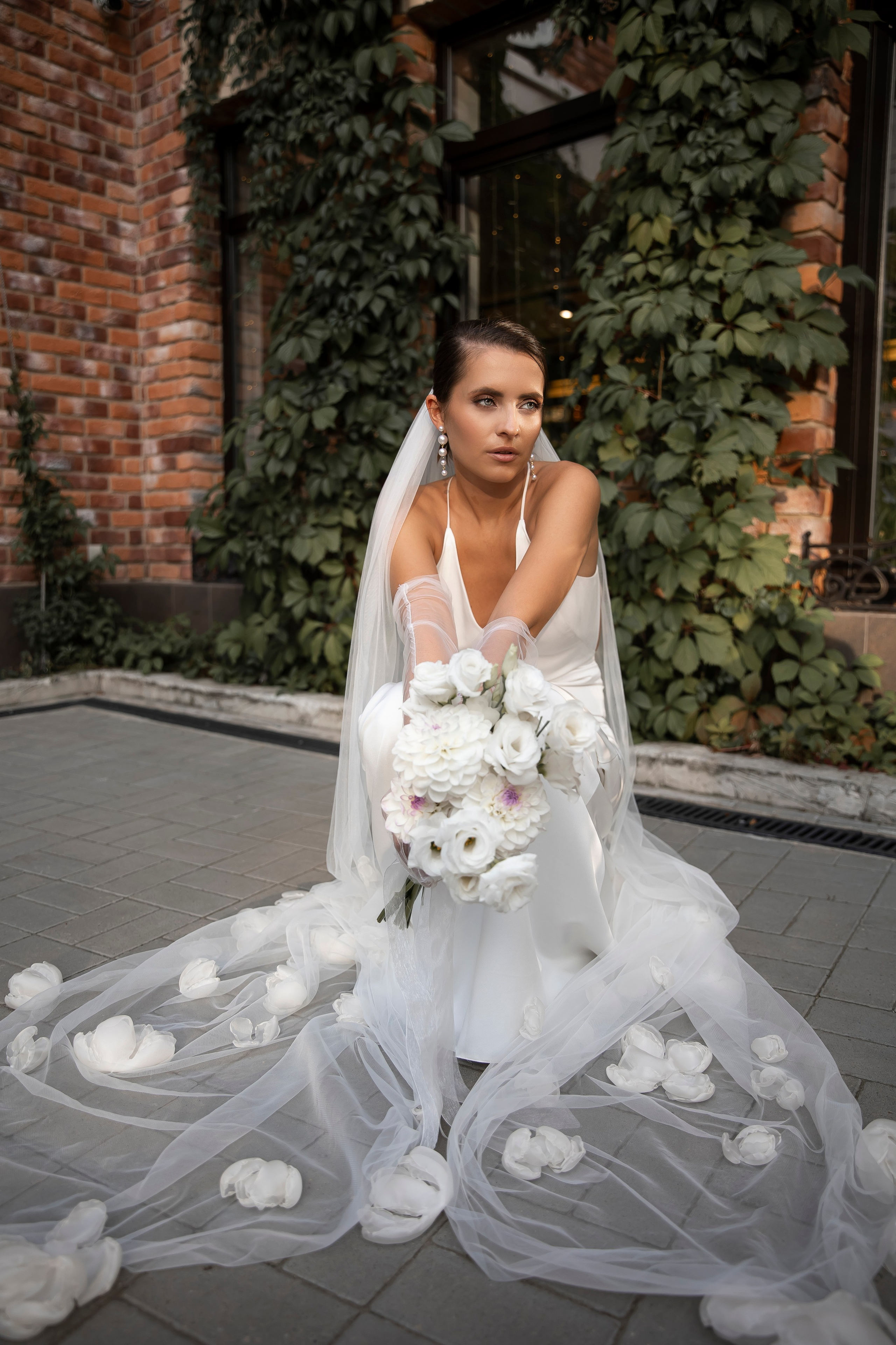 Ксюша. Я Ира и я фотографирую свадьбы более 10 лет