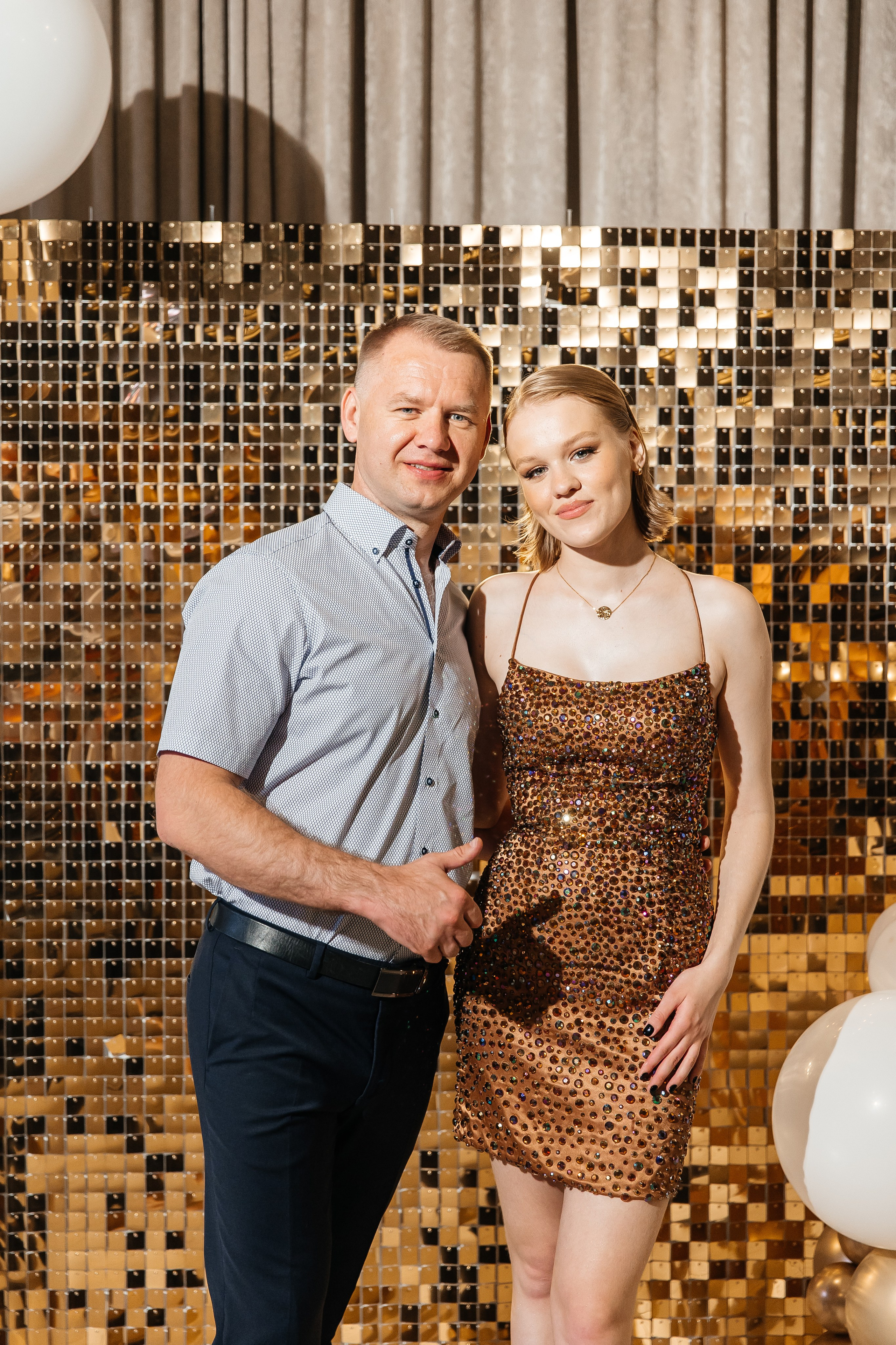 2023-06-23 Выпускной МБОУ СОШ № 10. Фотограф в Красноярске