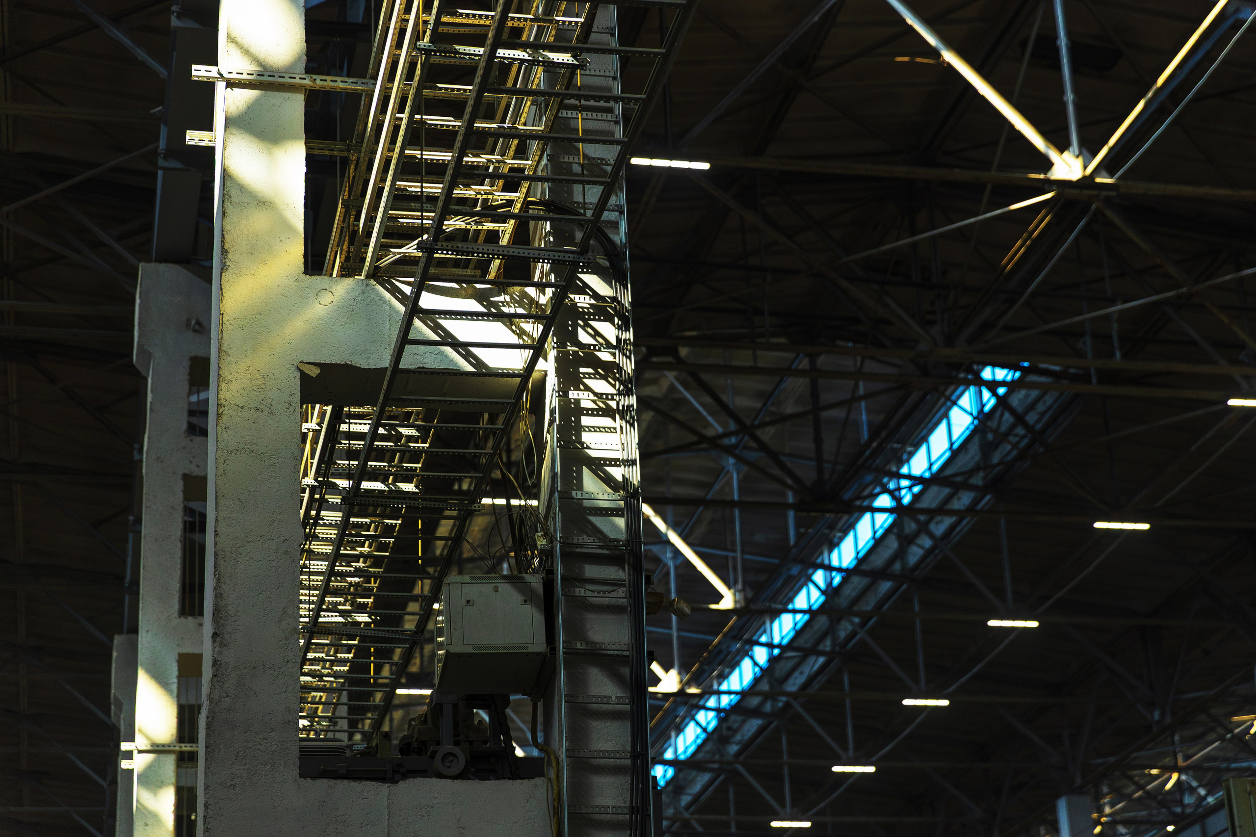 Промышленные фотографии завода Псковэлектросвар | Производство сварочного оборудования