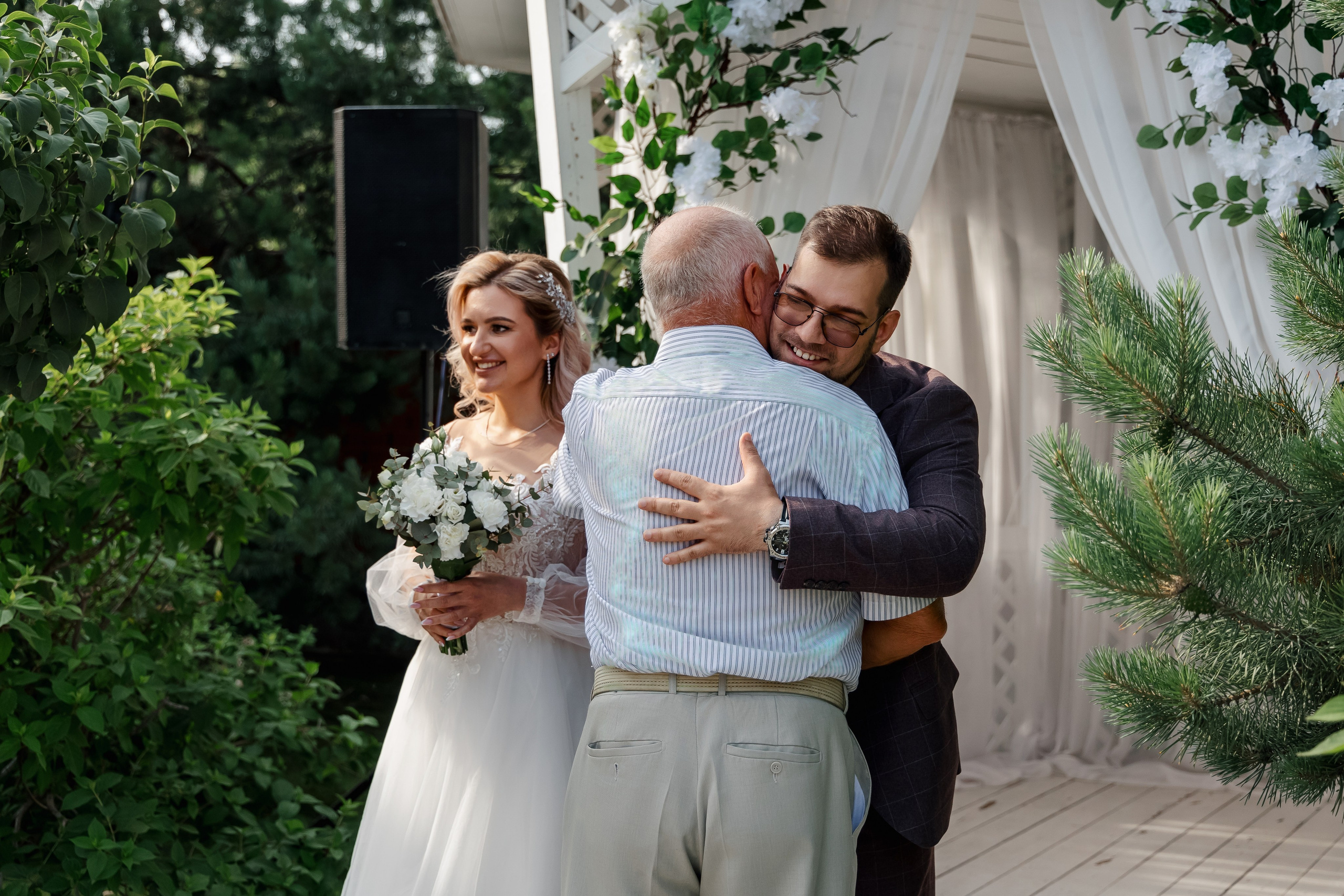 Максим и Юля. Дом офицеров. Свадебный фотограф в Хабаровске