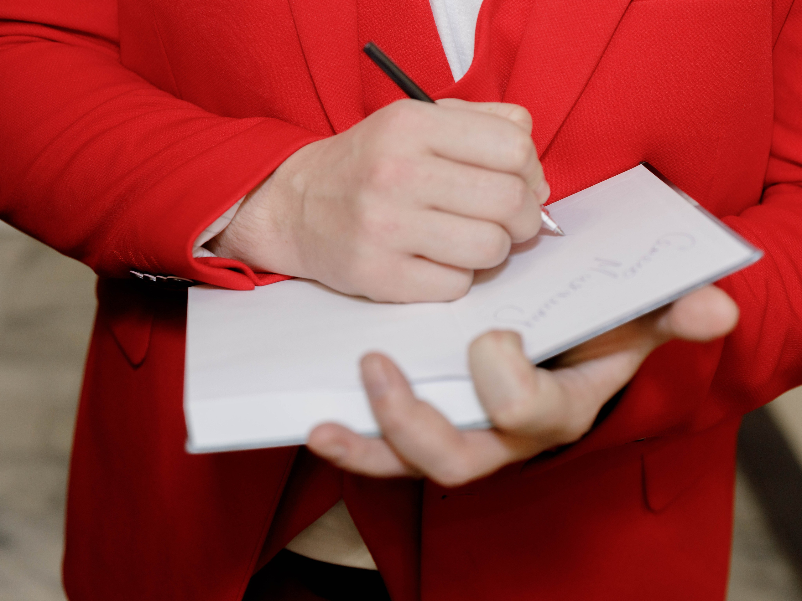 Поэтический вечер Дмитрия Кравченко. Репортажный фотограф в Новосибирске Алена Помазунова