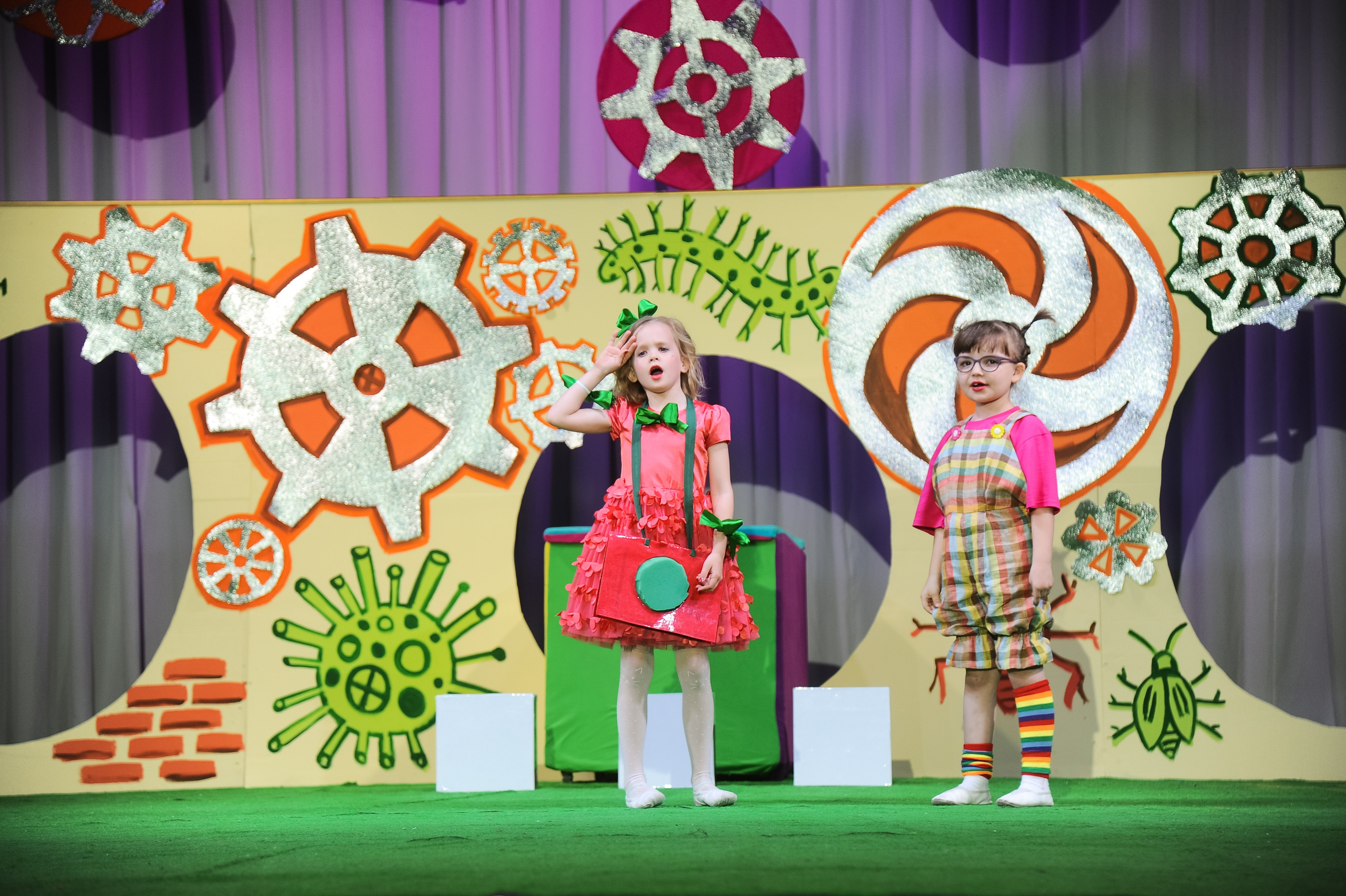 Выпускной 2025, детский центр «Самовар». Фотограф Олег Юршевич Солигорск Минск