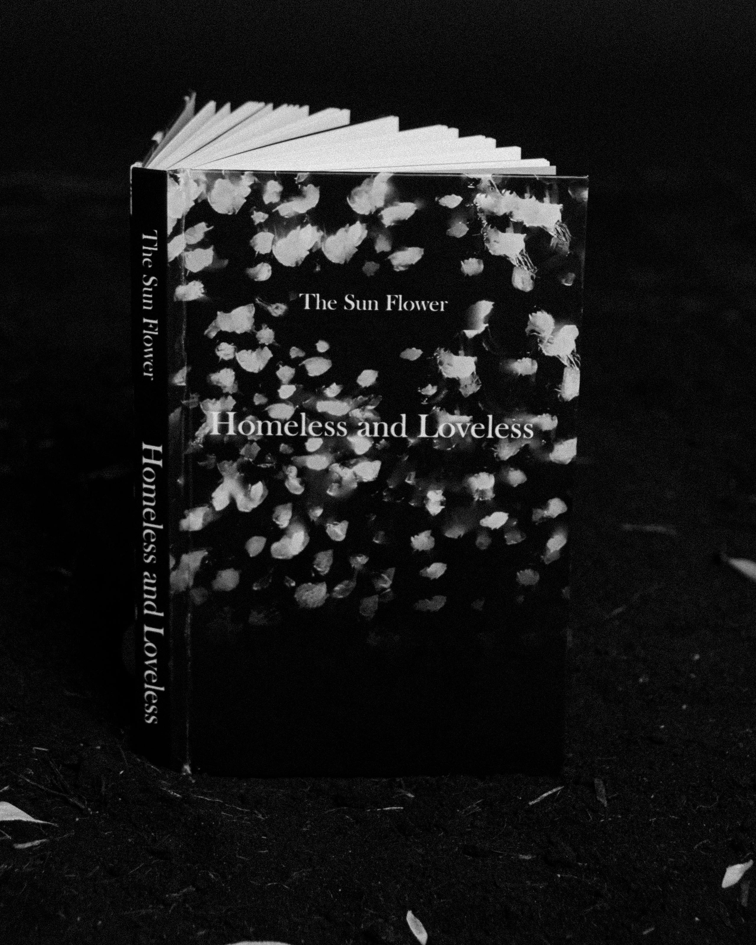 HOMELESS & LOVELESS | EVA STUDIO. Photographer Barcelona