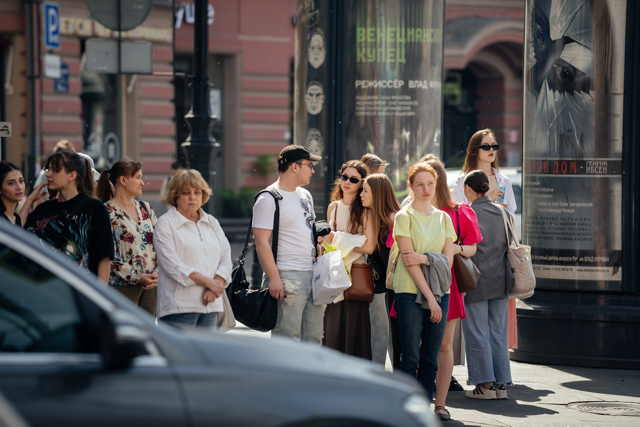 Уличная съёмка. Петроградка. Май 26. Репортажный фотограф в Санкт-Петербурге Анастасия Клёпова