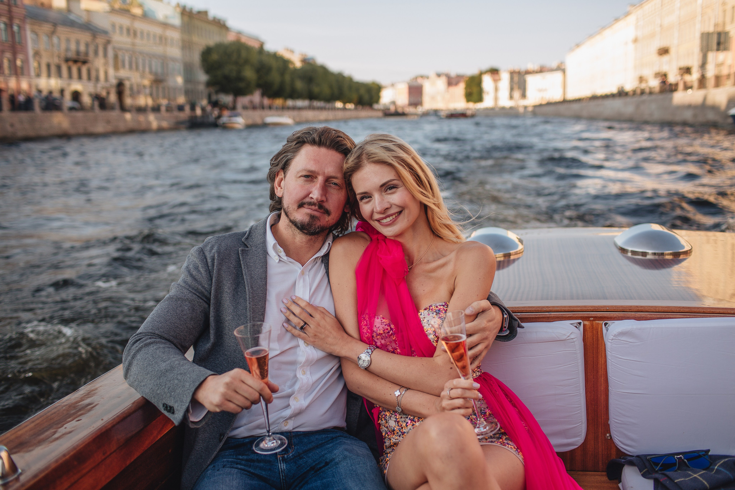 Прогулка на катере по рекам и каналам. Свадебный и семейный фотограф Спб Бошман Ирина