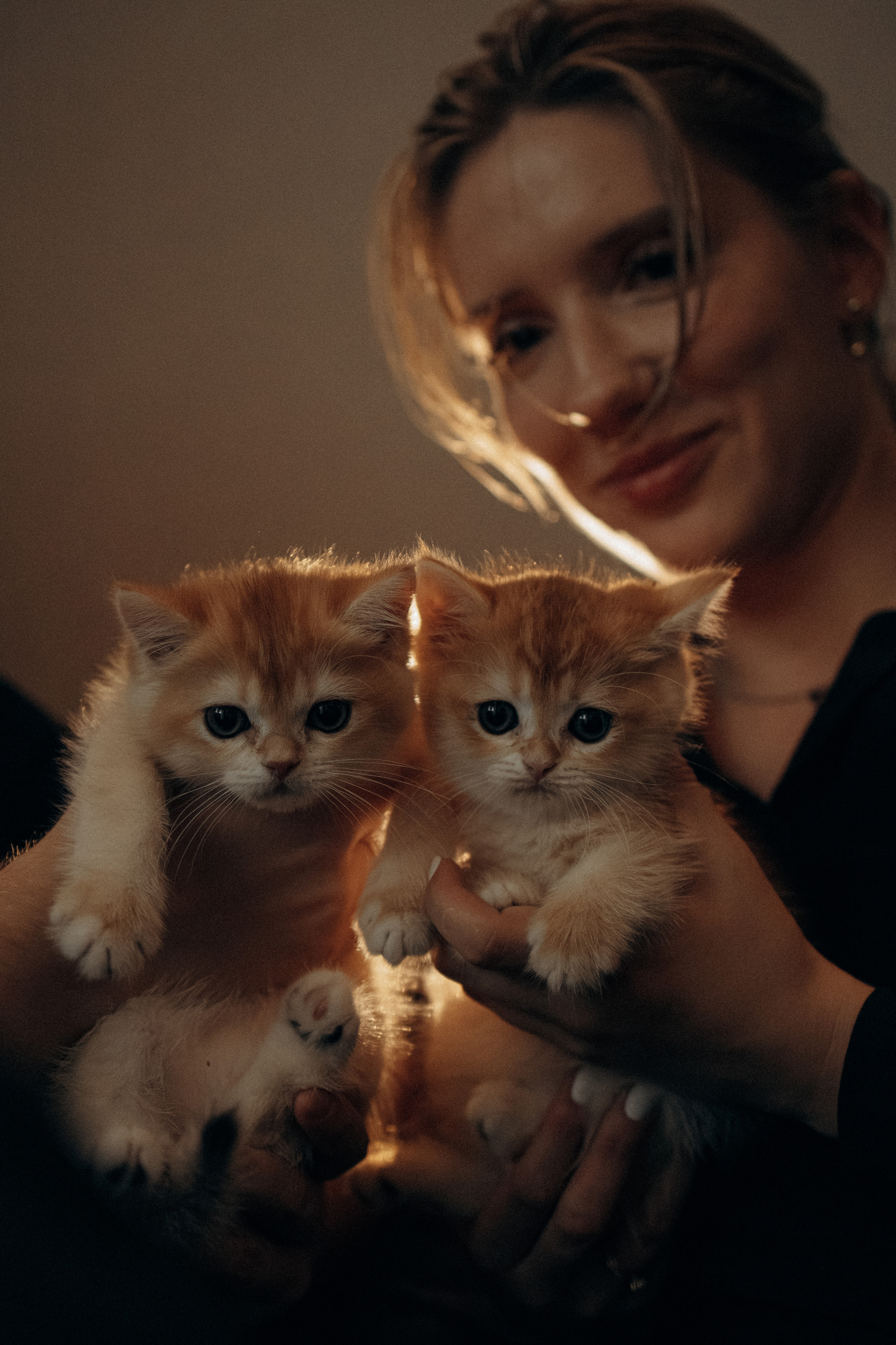 Илья, Люба и котики. Фотораф — анималист Мария Шистка