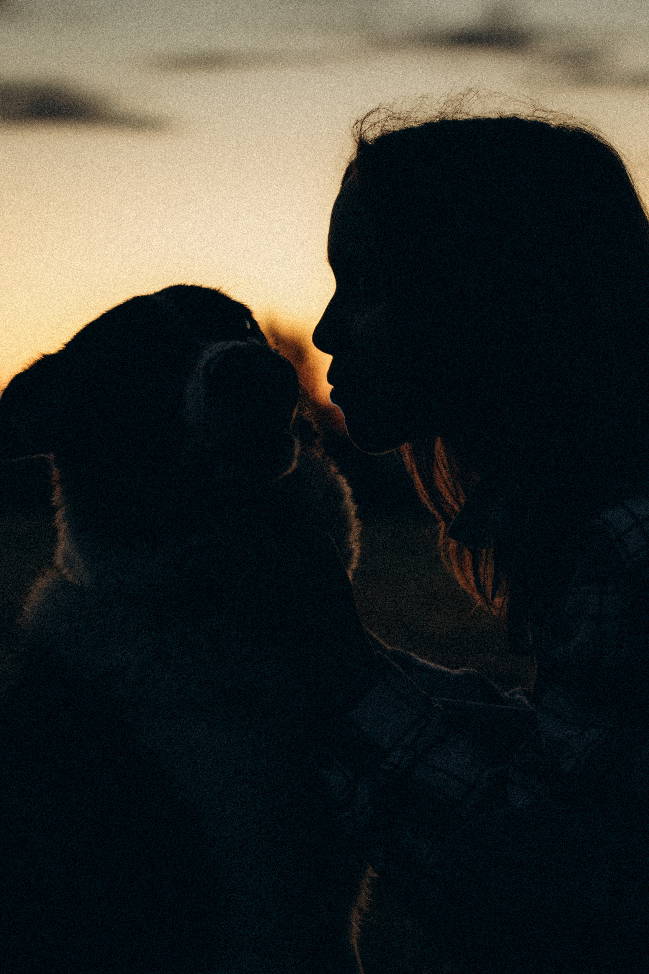 Девочки и рассвет. Фотораф — анималист Мария Шистка