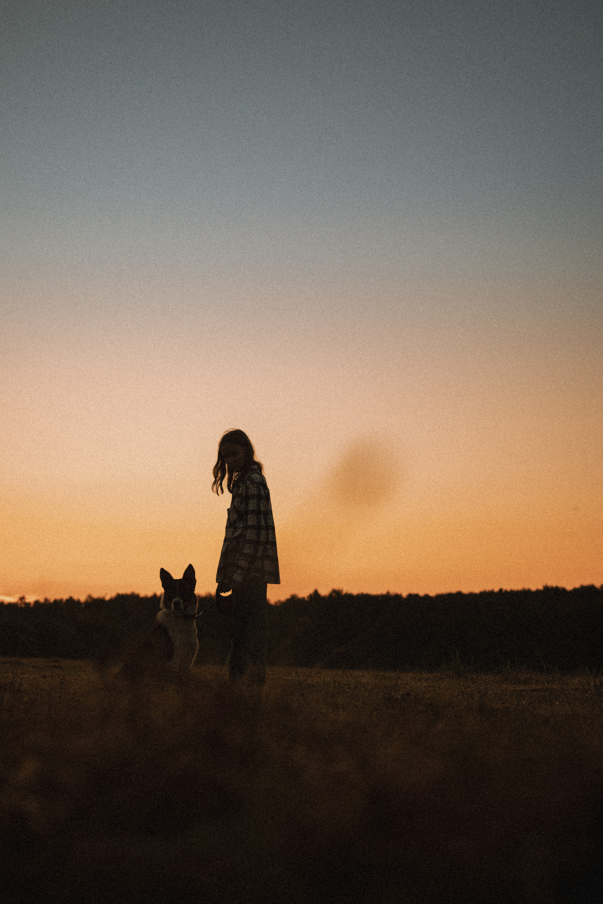 Девочки и рассвет. Фотораф — анималист Мария Шистка