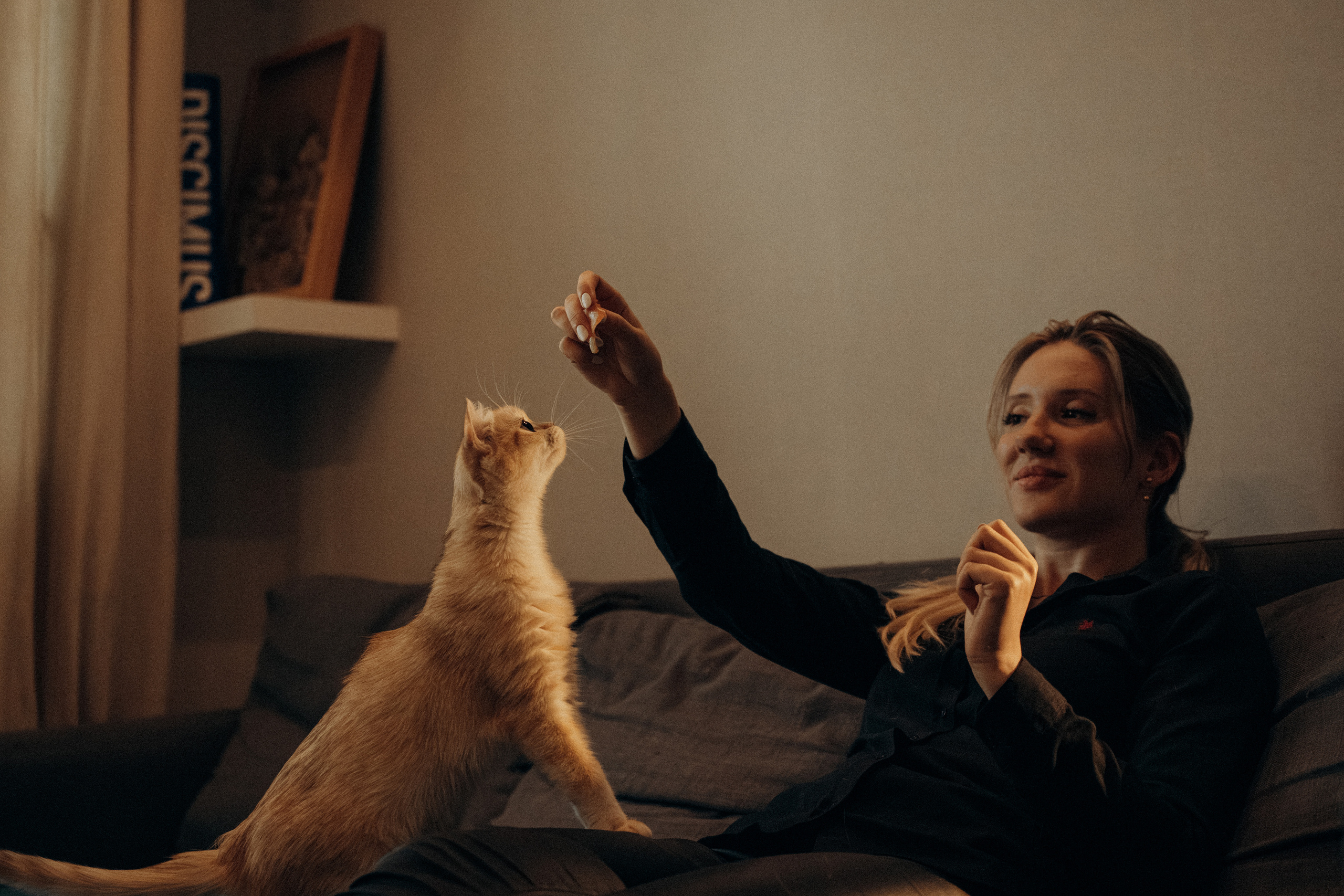 Илья, Люба и котики. Фотораф — анималист Мария Шистка