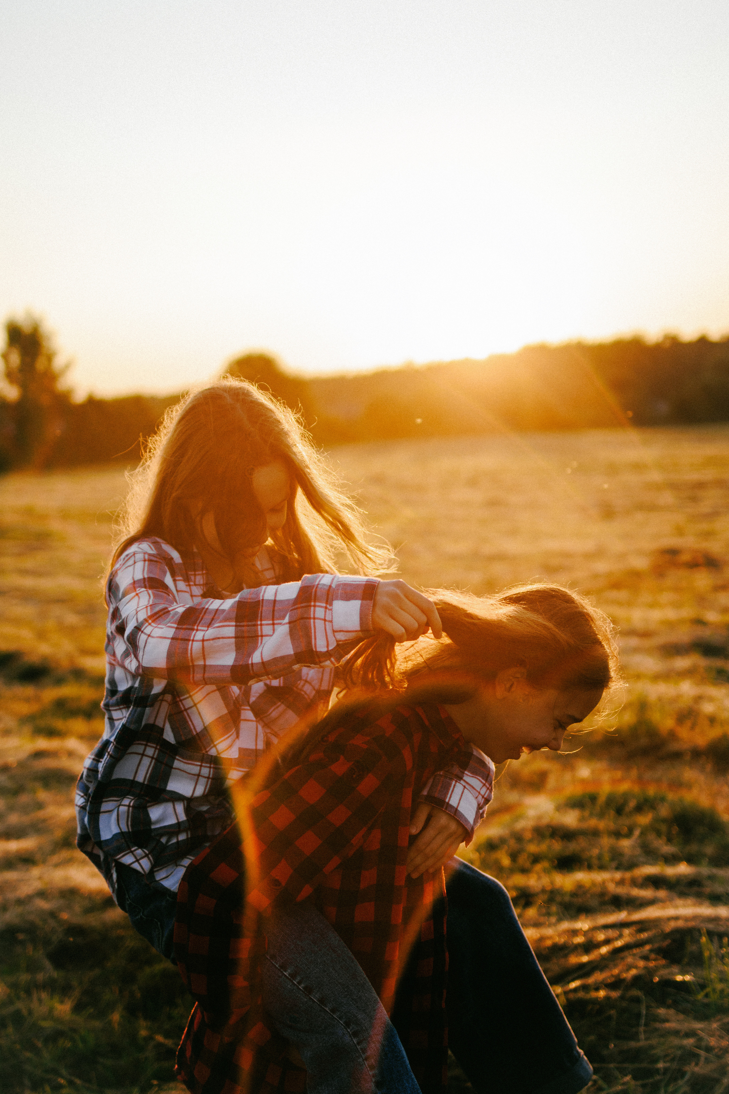 Девочки и рассвет. Фотораф — анималист Мария Шистка
